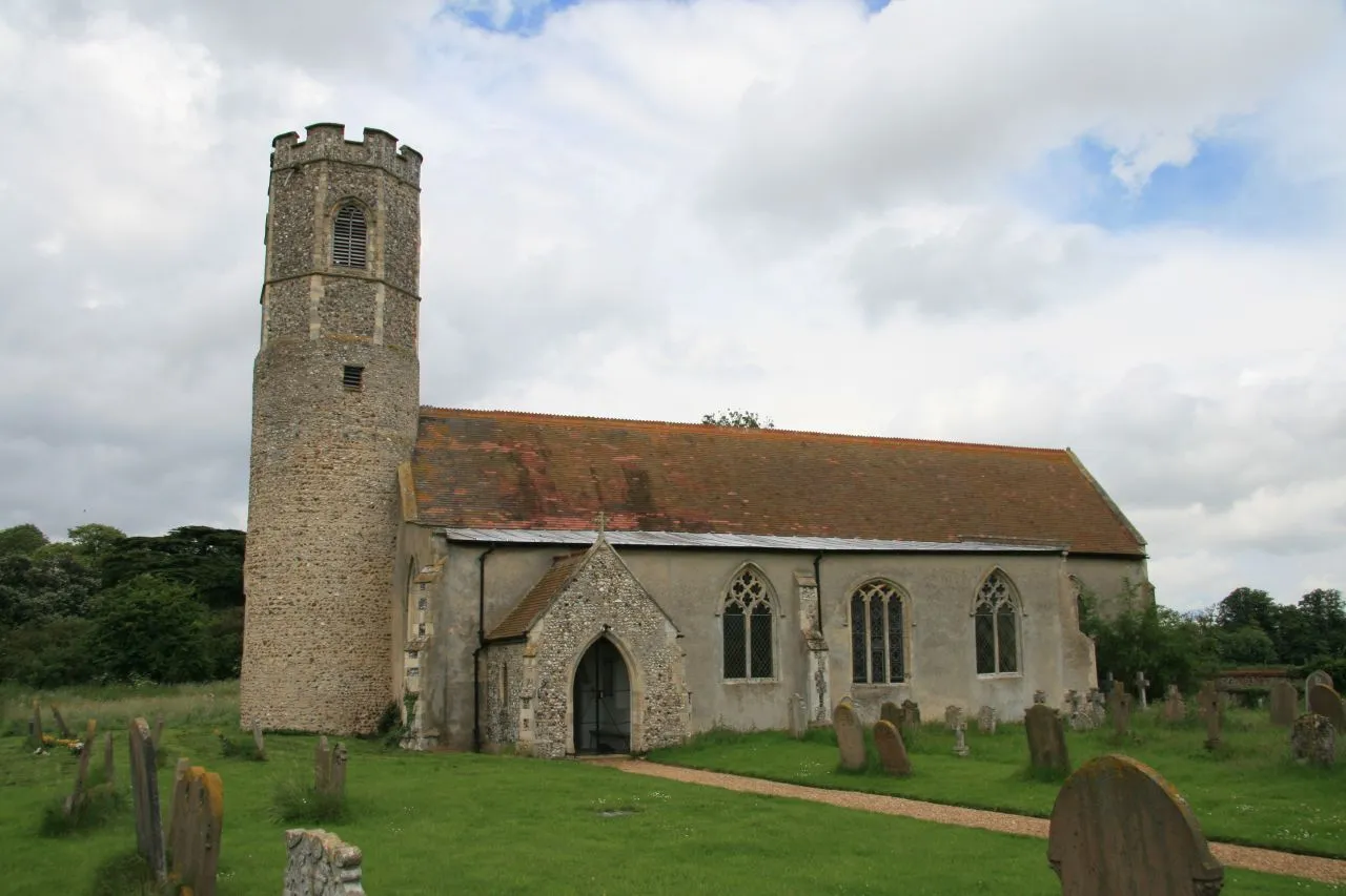 Photo showing: All Saints church Woodton Norfolk