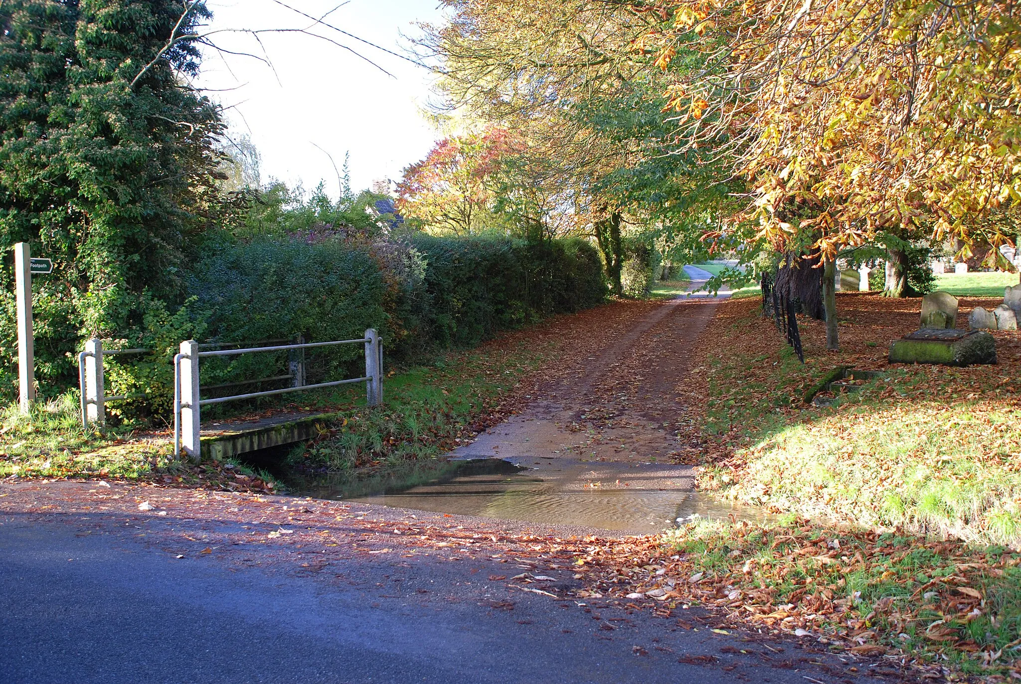 Photo showing: Great Ashfield Ford