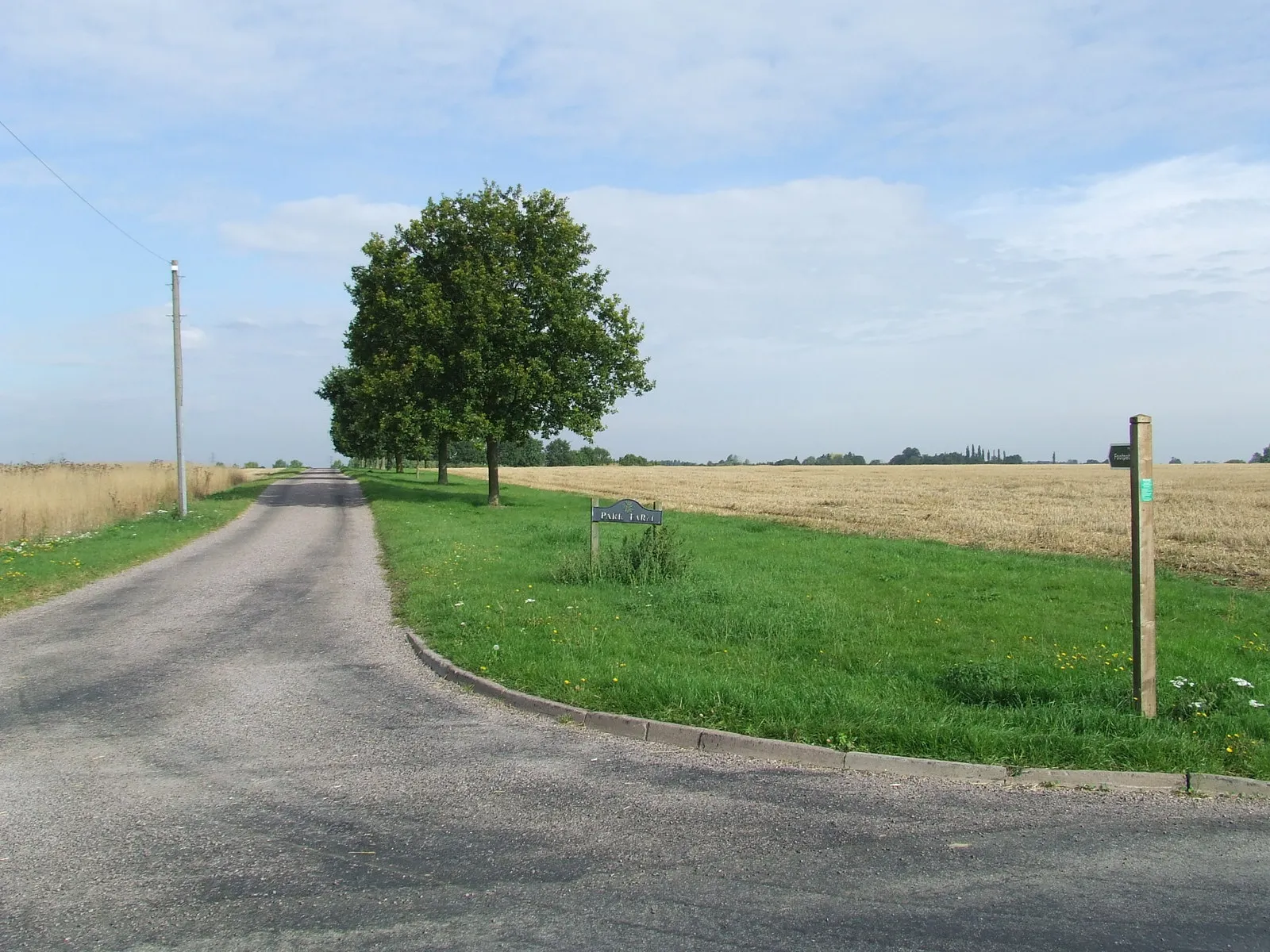 Photo showing: Entrance To Park Farm