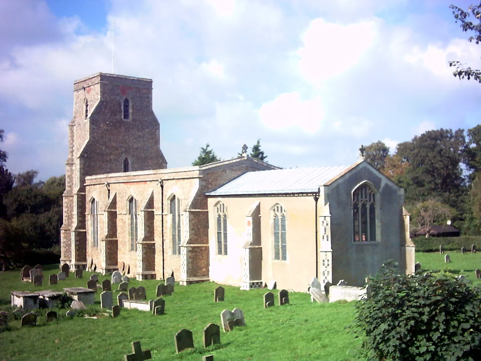 Photo showing: Church of St Mary in Parham, Suffolk, England. A Grade I listed medieval church.