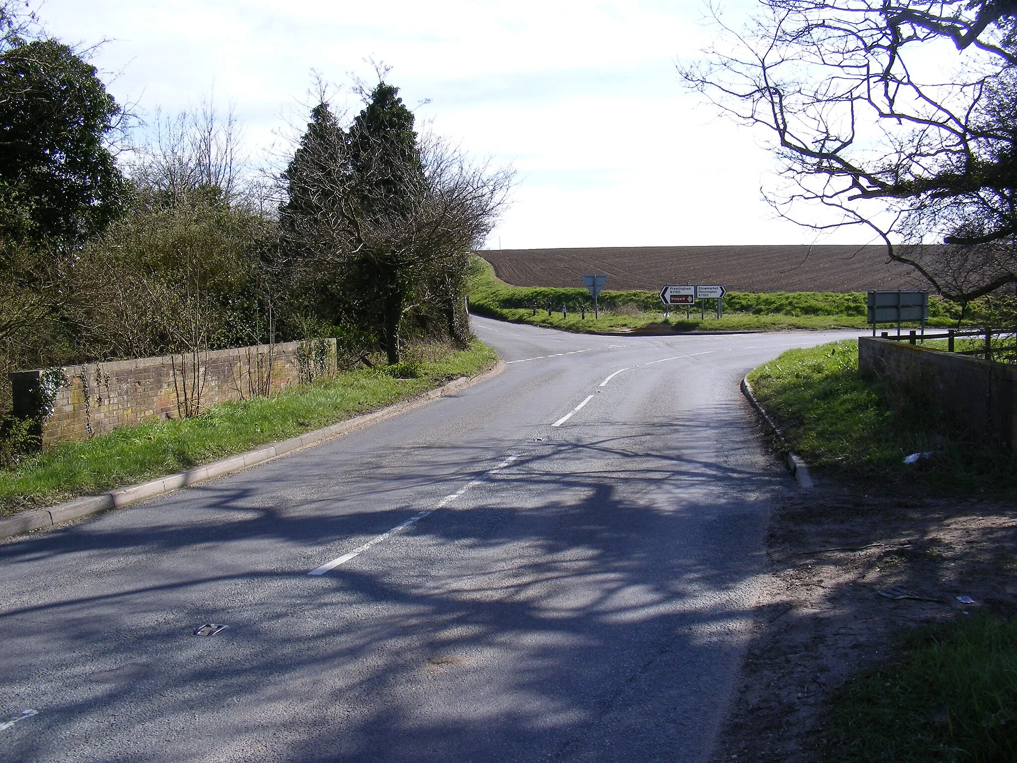 Photo showing: A1120 and Rook's Bridge At the junction with the B1120