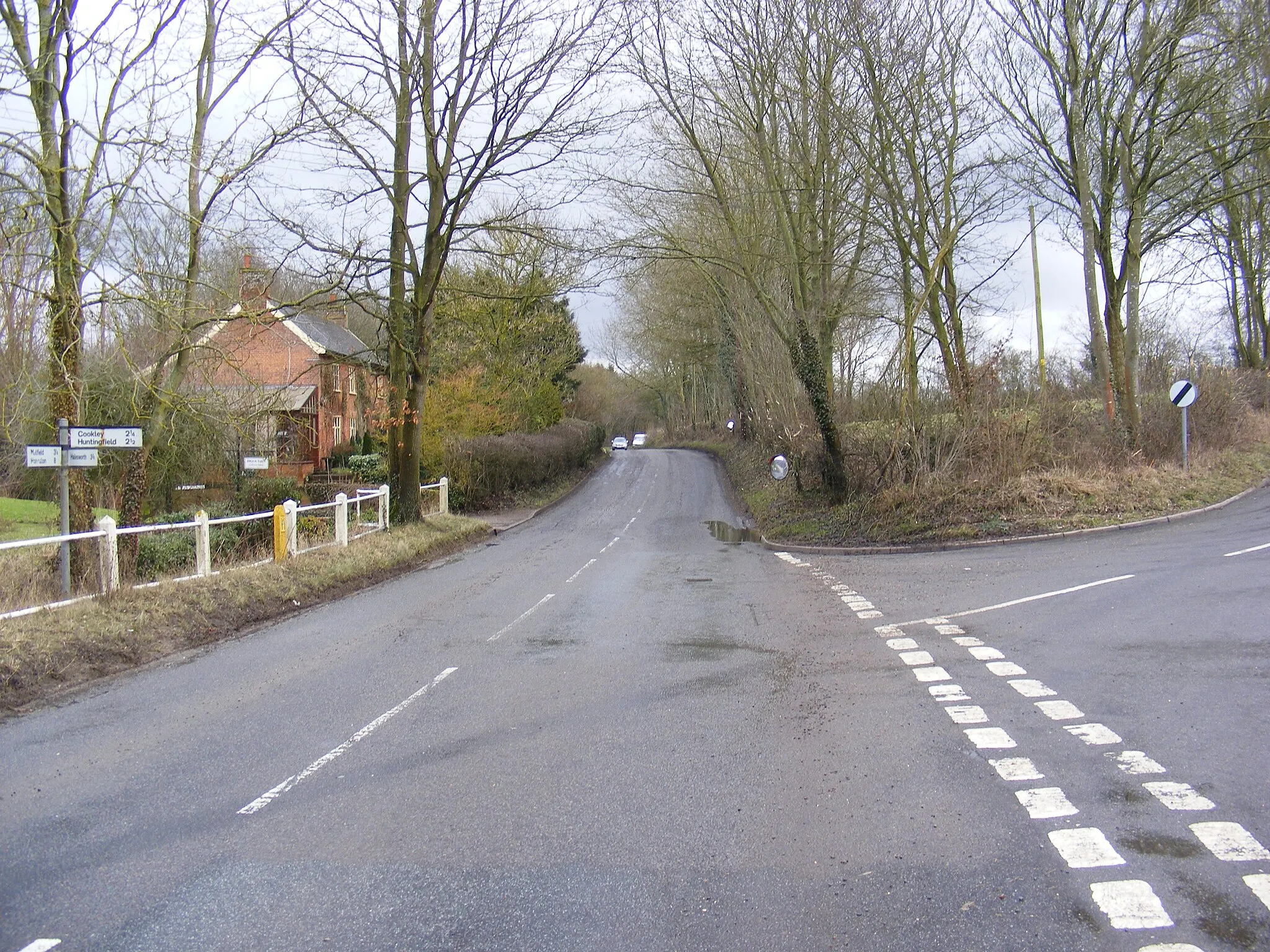 Photo showing: B1123 Halesworth Road Looking towards Halesworth