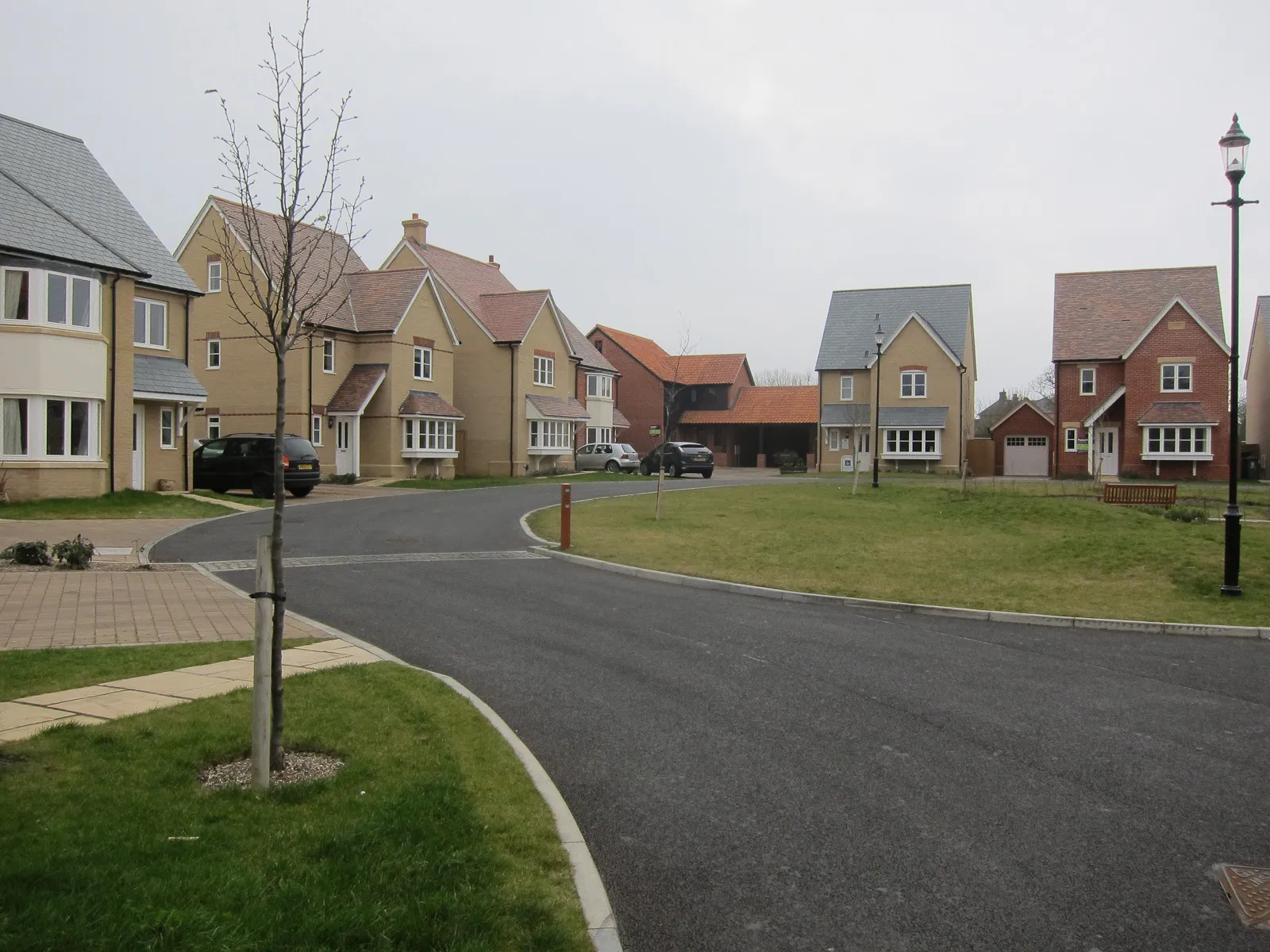 Photo showing: New housing, Over