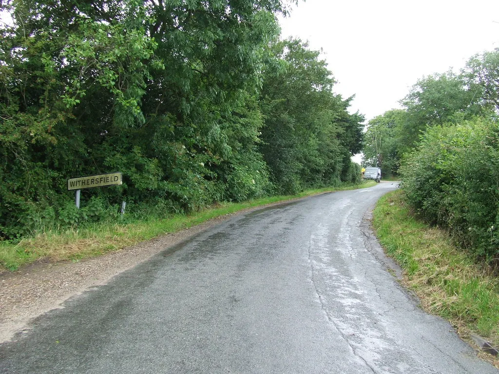 Photo showing: Entering Withersfield