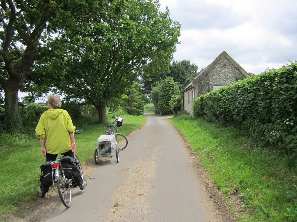 Photo showing: A Norfolk Lane