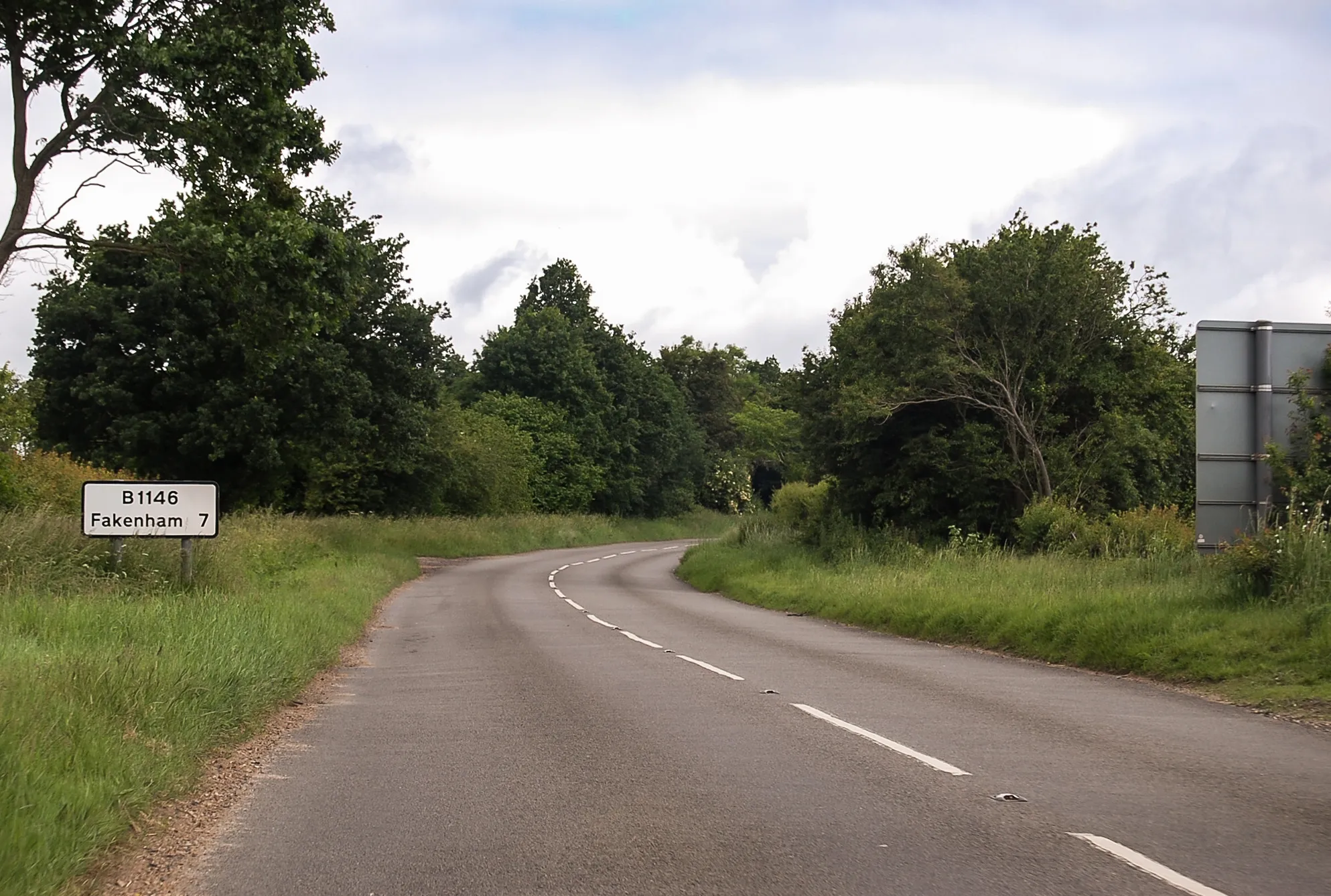 Photo showing: B1146 with 7 miles to Fakenham