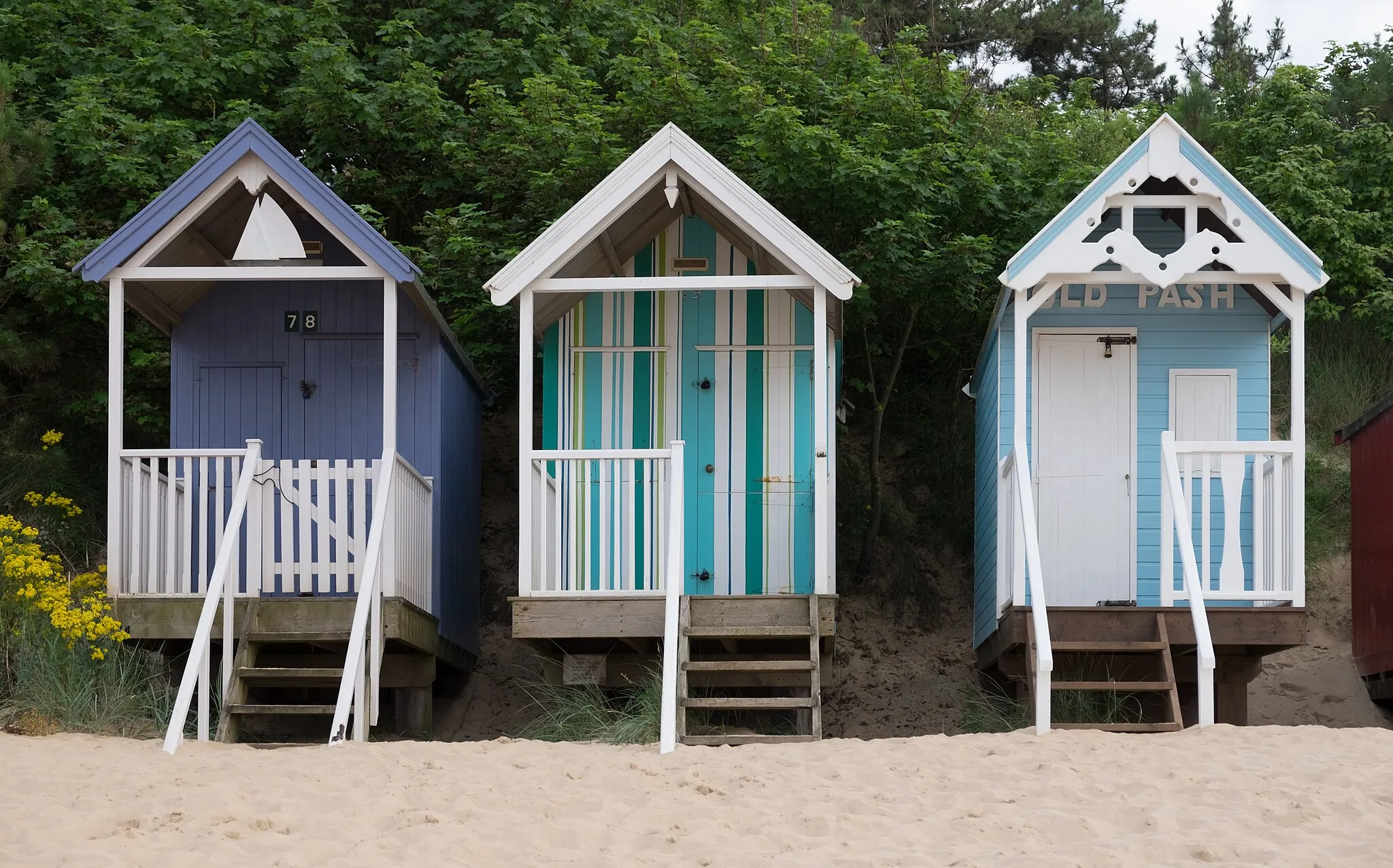 Photo showing: Beach huts on the Wells-next-the-Sea beach, Norfolk