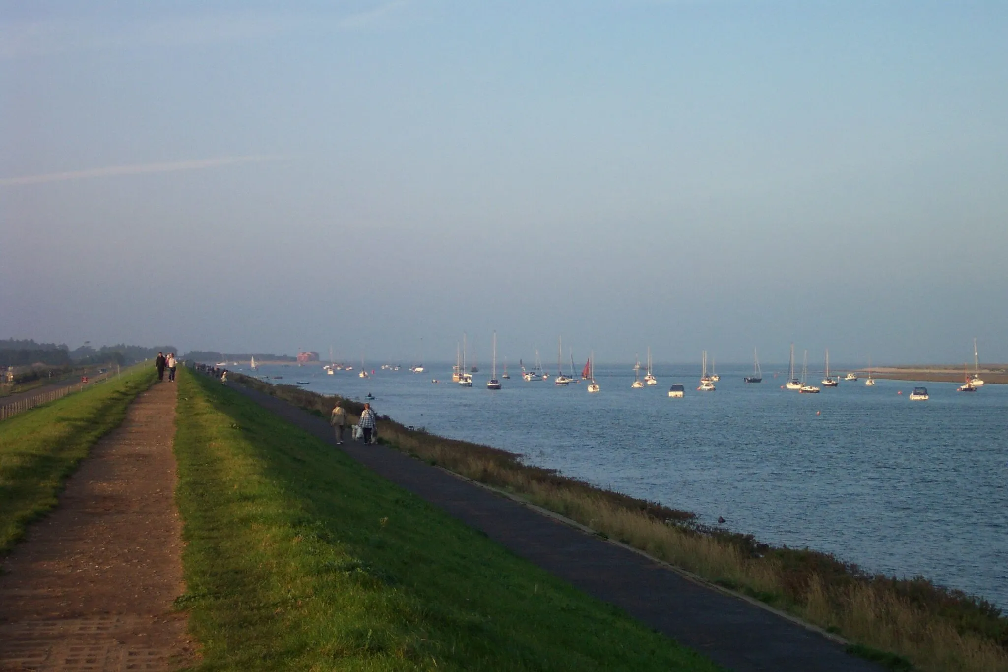 Photo showing: The harbour mouth at Wells-next-the-sea, viewed from the embankment. For more information see the Wikipedia article Wells-next-the-Sea.