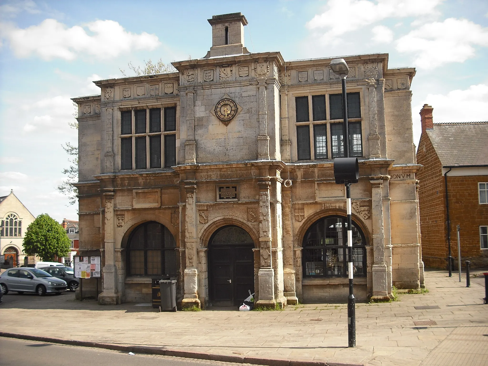 Photo showing: The Market House, Rothwell, Northamptonshire