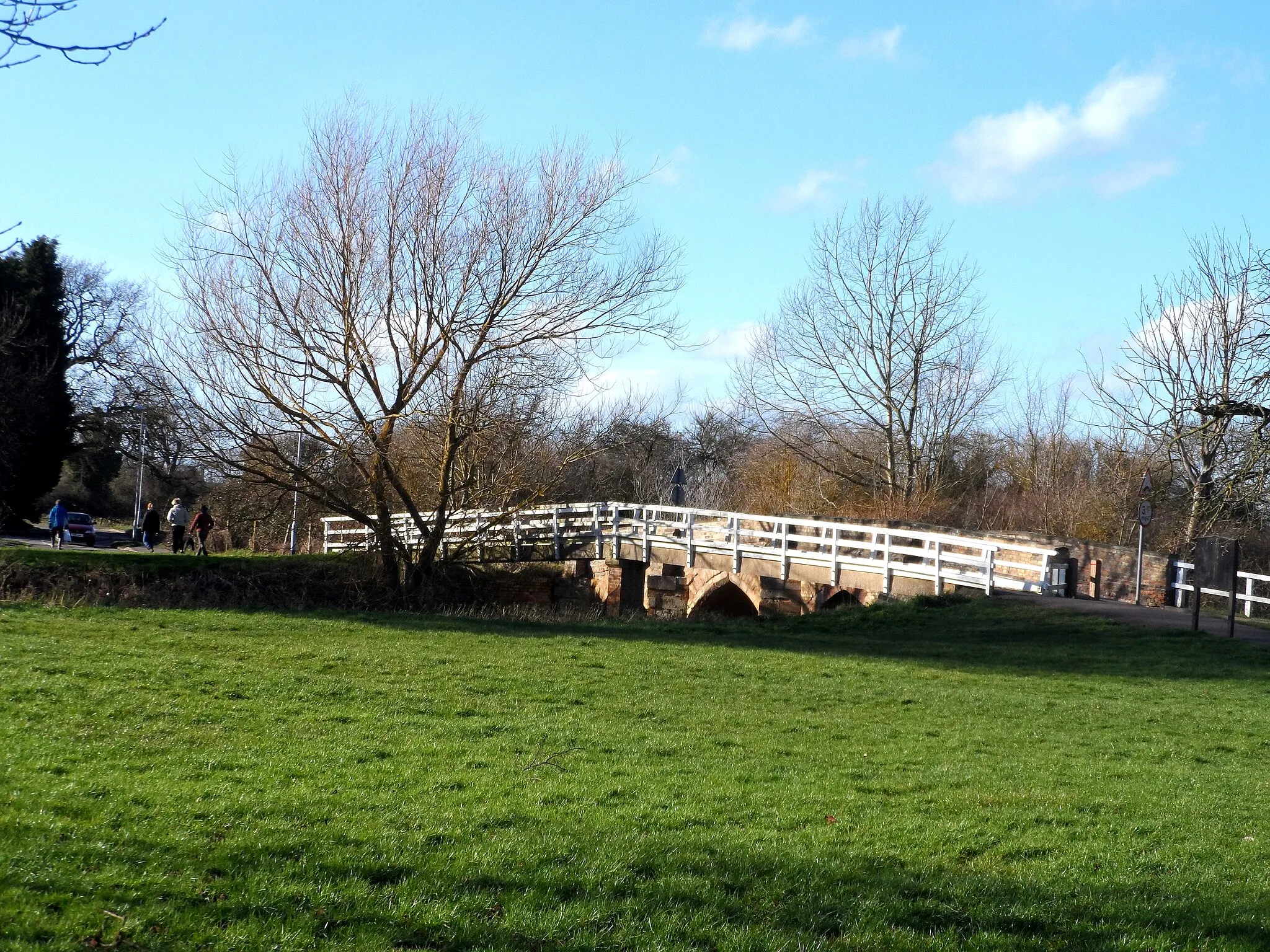 Photo showing: Footbridge at Alconbury