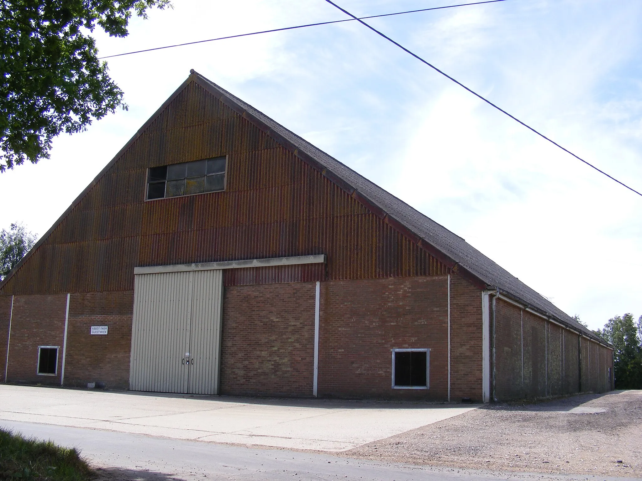 Photo showing: Abbey Farm Barn, Guestwick