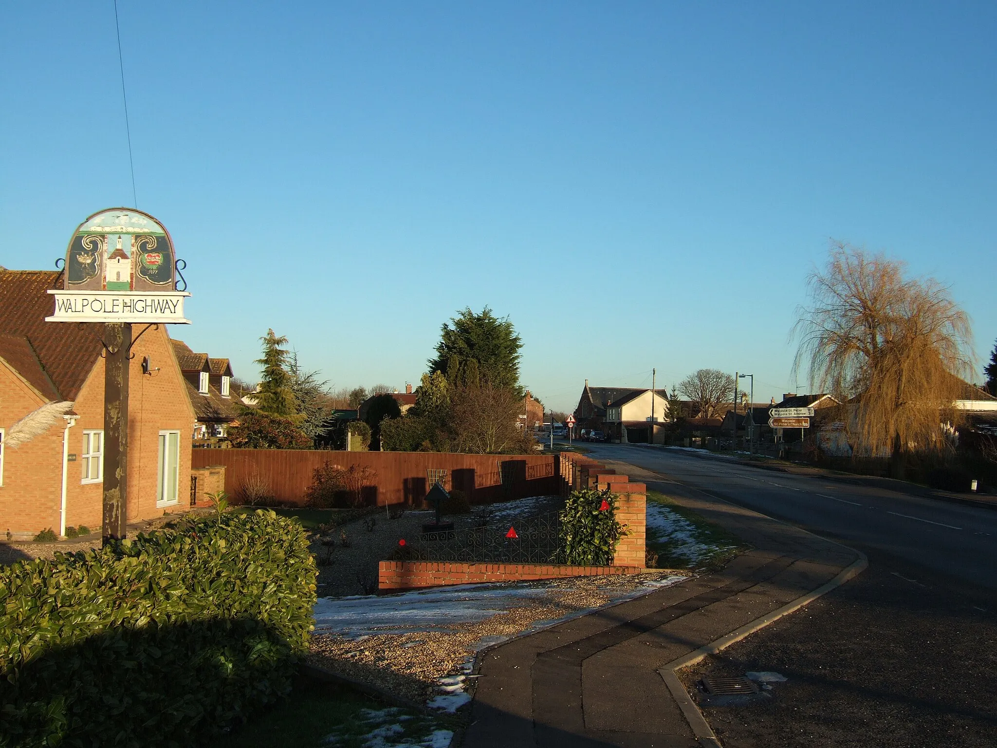 Photo showing: The old A47 in Walpole Highway, Norfolk