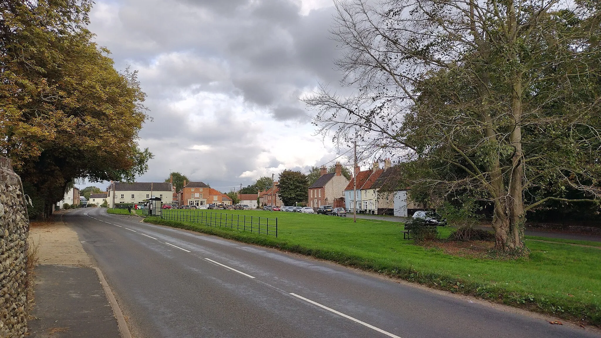 Photo showing: The village green of East Rudham (village and civil parish in Norfolk, United Kingdom)