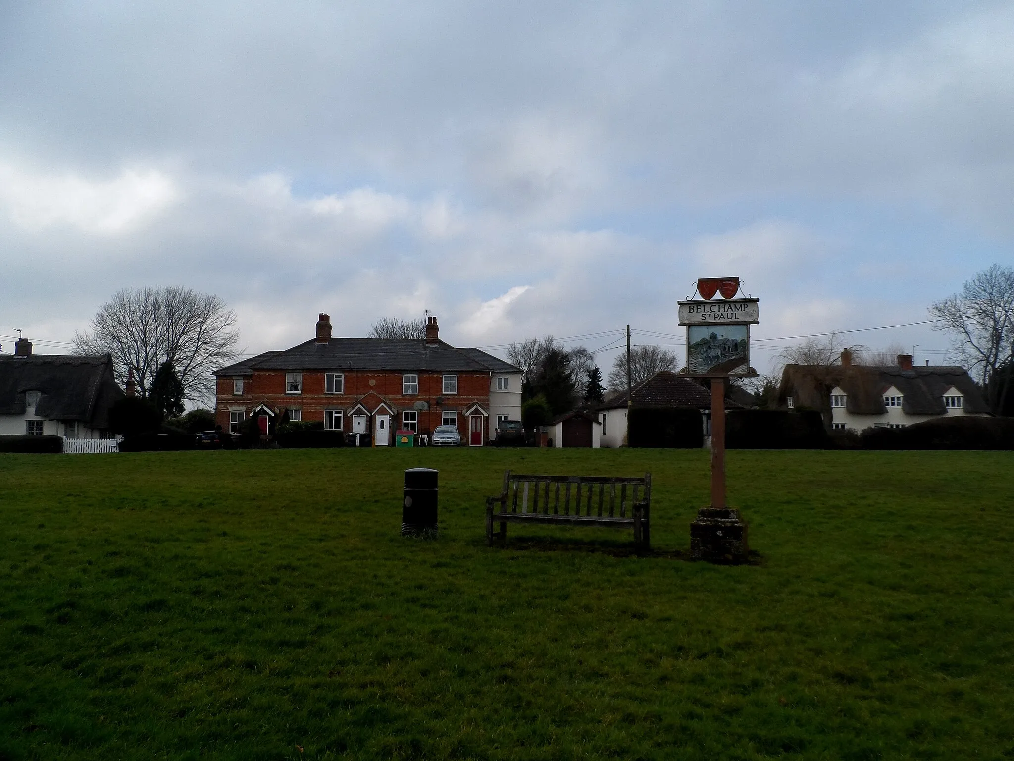 Photo showing: Green and village sign, Belchamp St Pauls