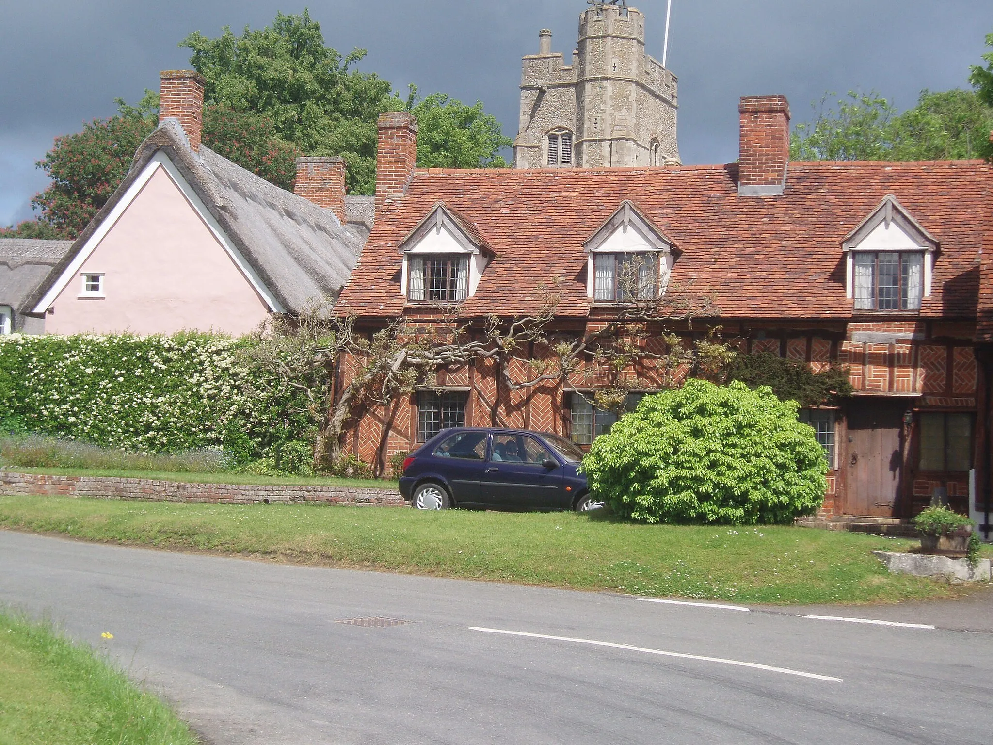 Photo showing: Houses and Church in Cavendish