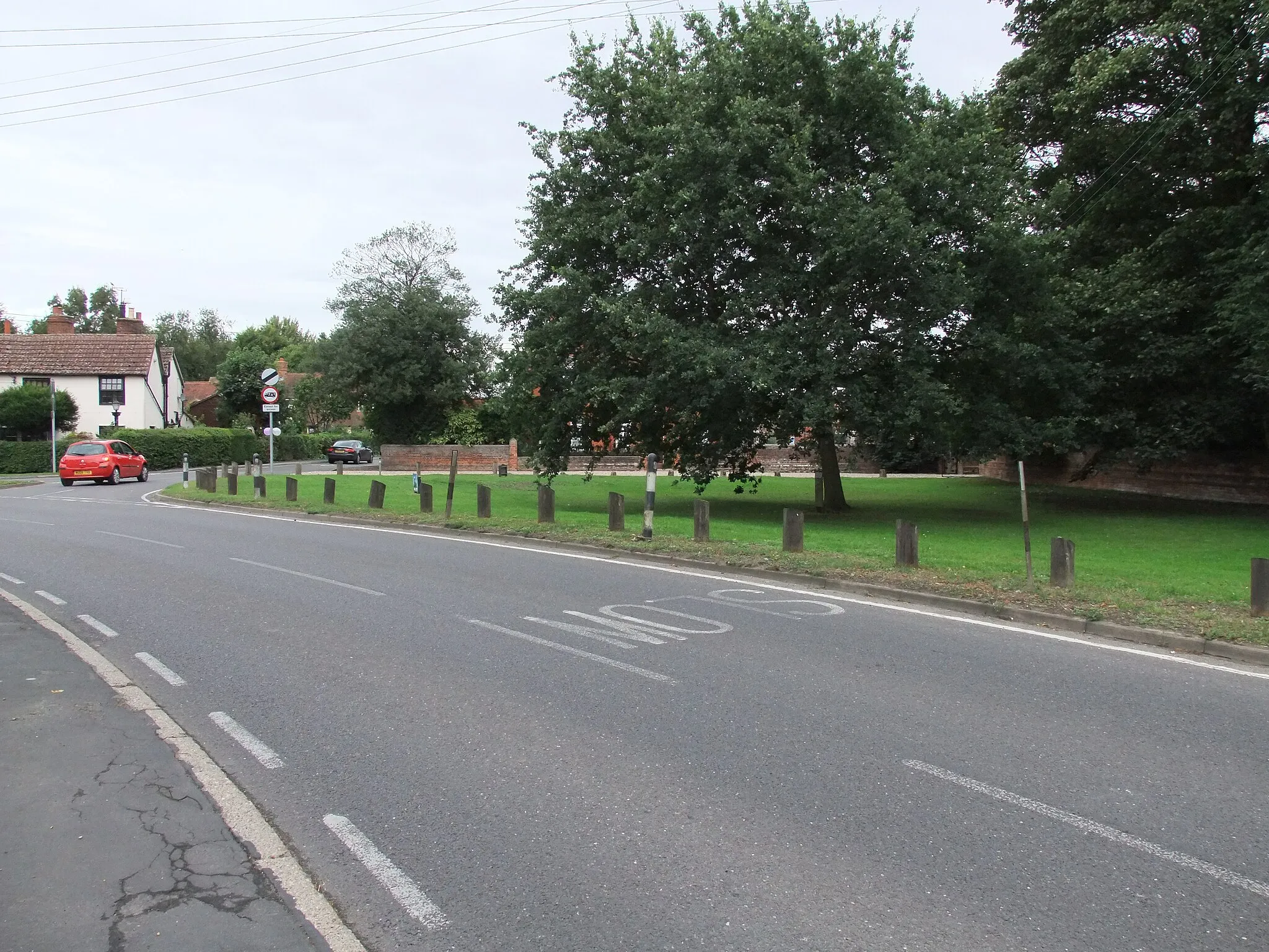 Photo showing: Main Road through Great Saling