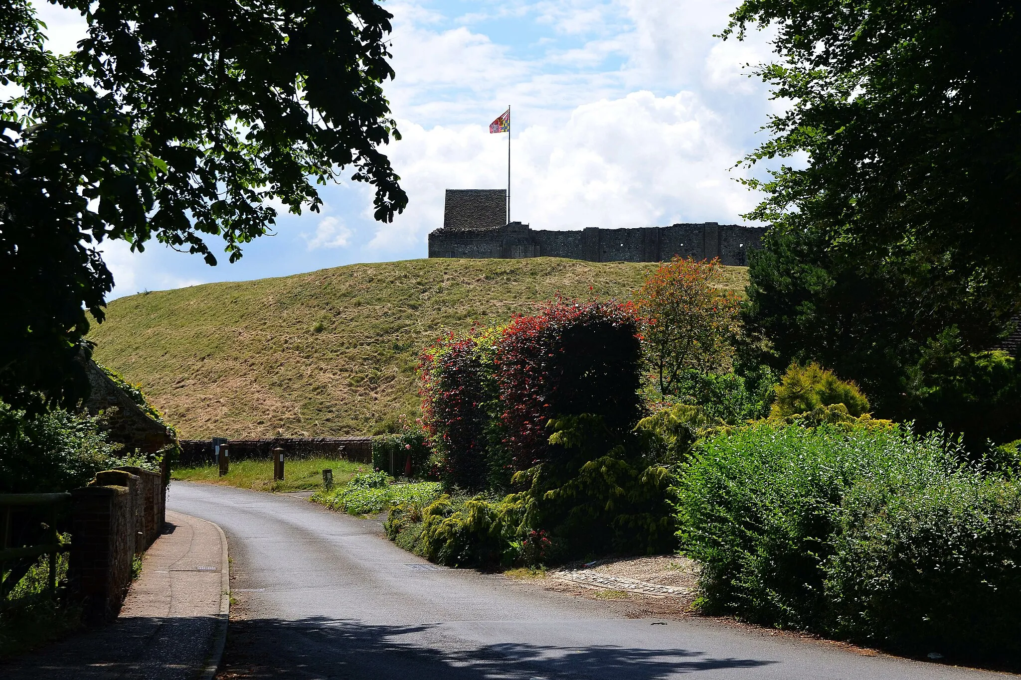Photo showing: Castle Rising castle viewed from the village in July 2017.