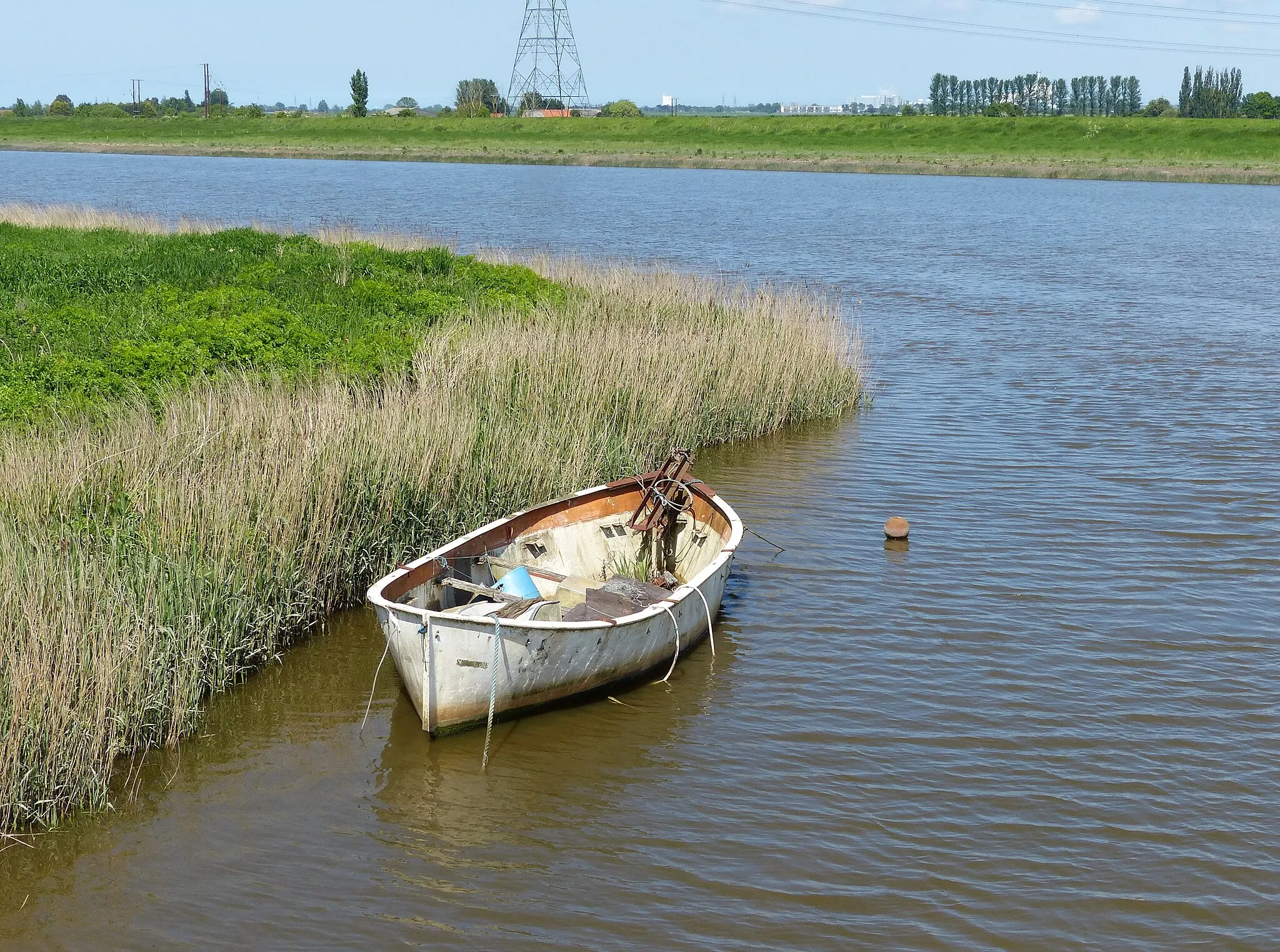 Photo showing: Boat along the River Great Ouse