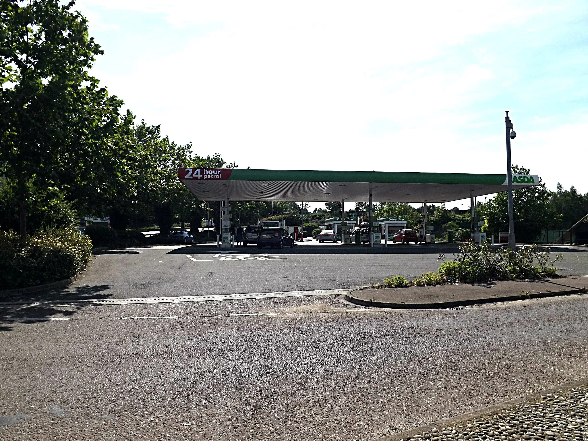 Photo showing: Asda Fuel Filling Station