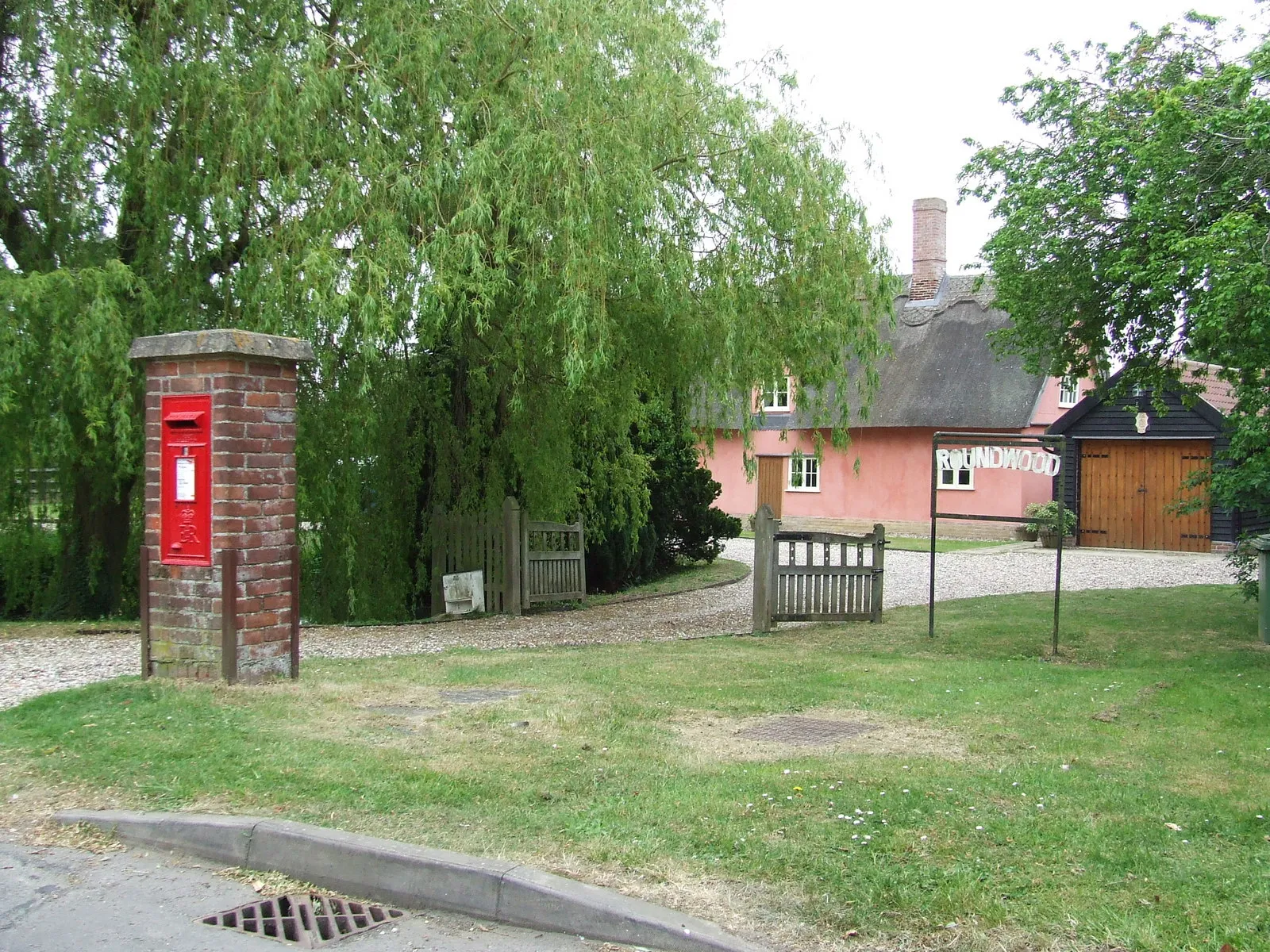 Photo showing: Post Box