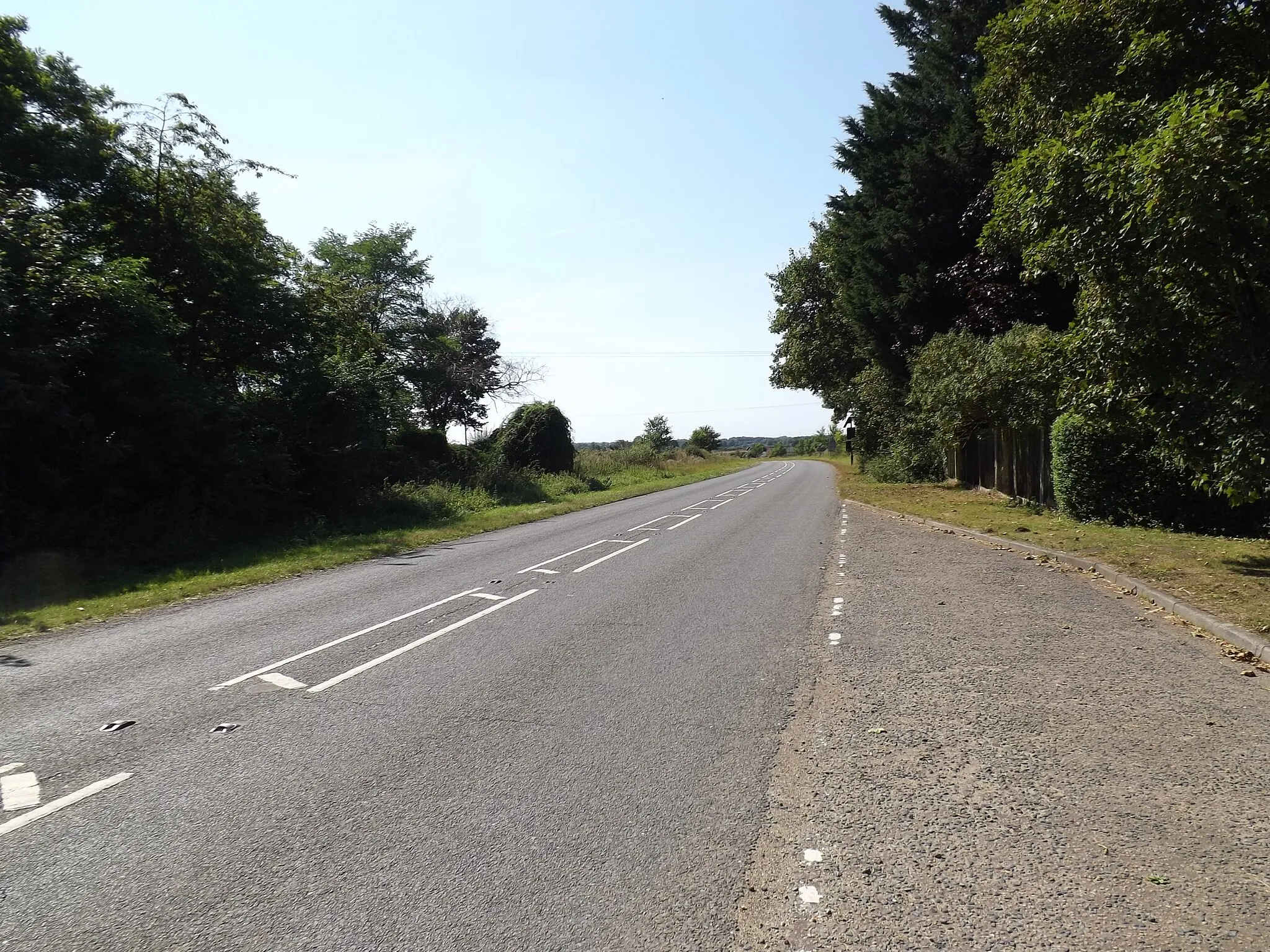 Photo showing: B1113 The Turnpike, Bunwell