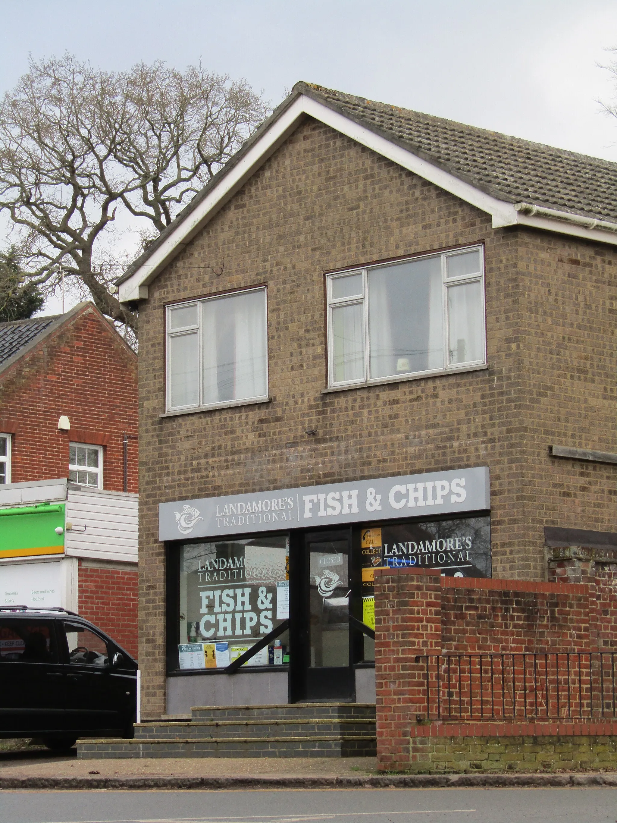 Photo showing: Landamore's Fish and Chip shop is located on the High Street in the village of Coltishall, Norfolk, England.