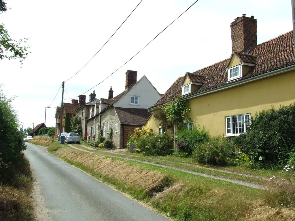 Photo showing: Houses And Cottages