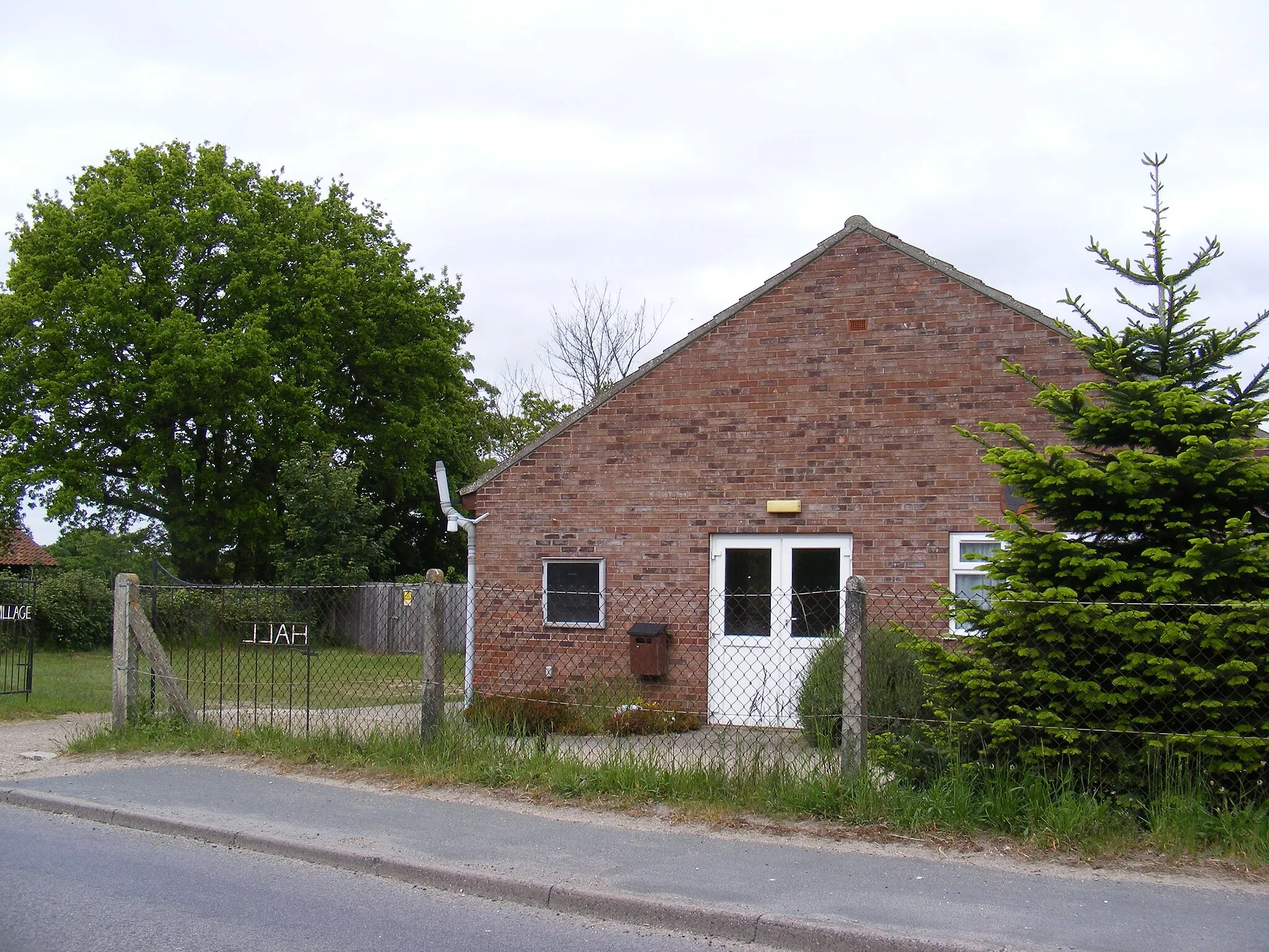 Photo showing: Hulver Village Hall