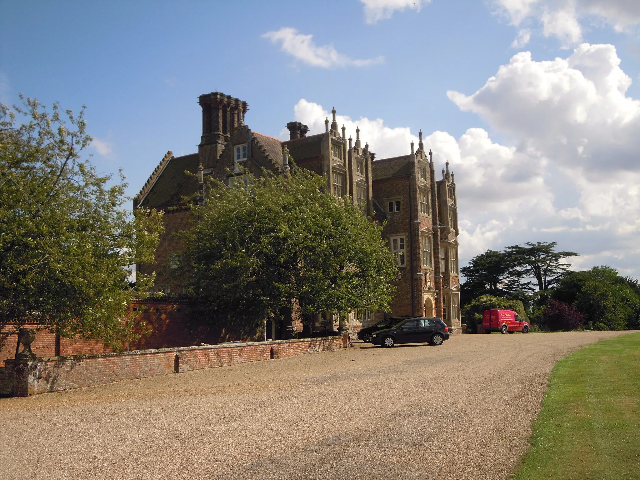 Photo showing: The west elevation of Barningham Hall, Norfolk.