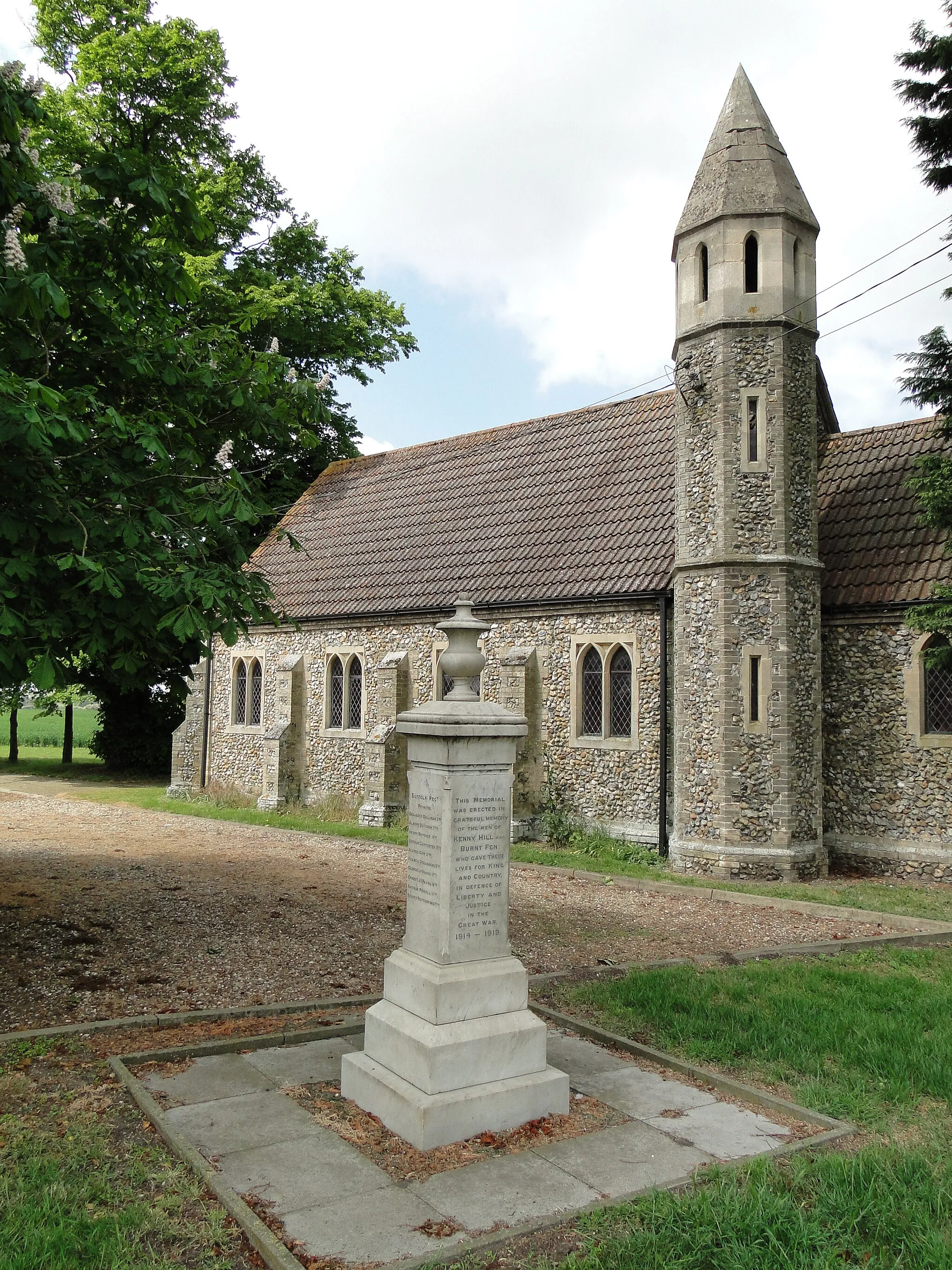 Photo showing: Kenny Hill and Burnt Fen War Memorial