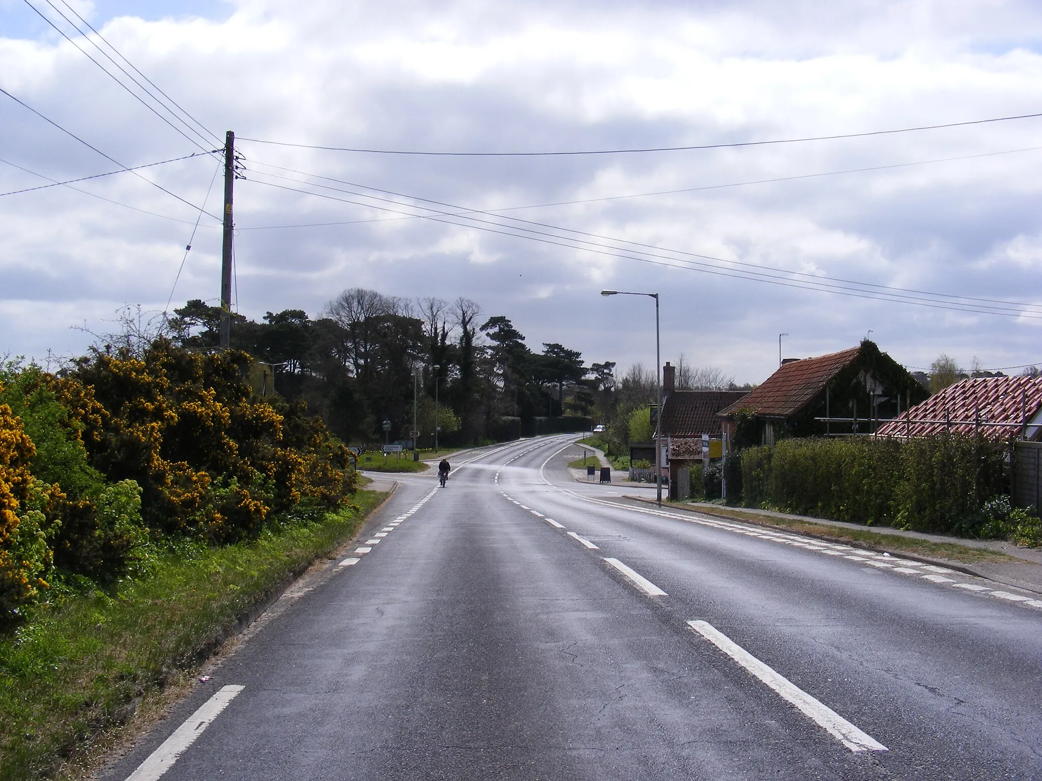 Photo showing: B1122 Aldeburgh Road, Aldringham