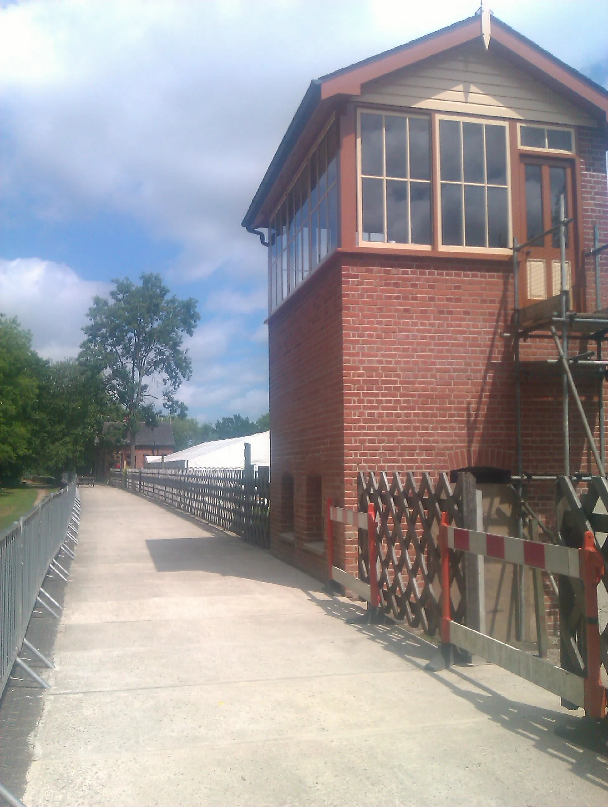 Photo showing: Whitwell signal box, Norfolk.
Own work.