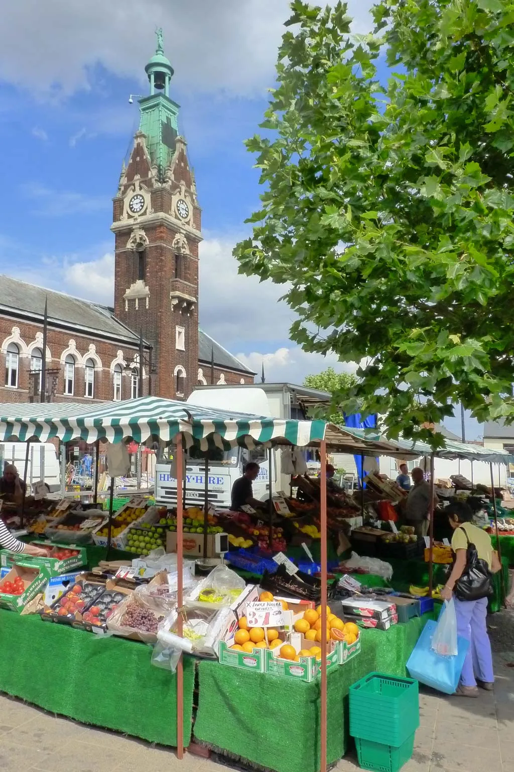 Photo showing: March, Cambridgeshire Town Hall and market