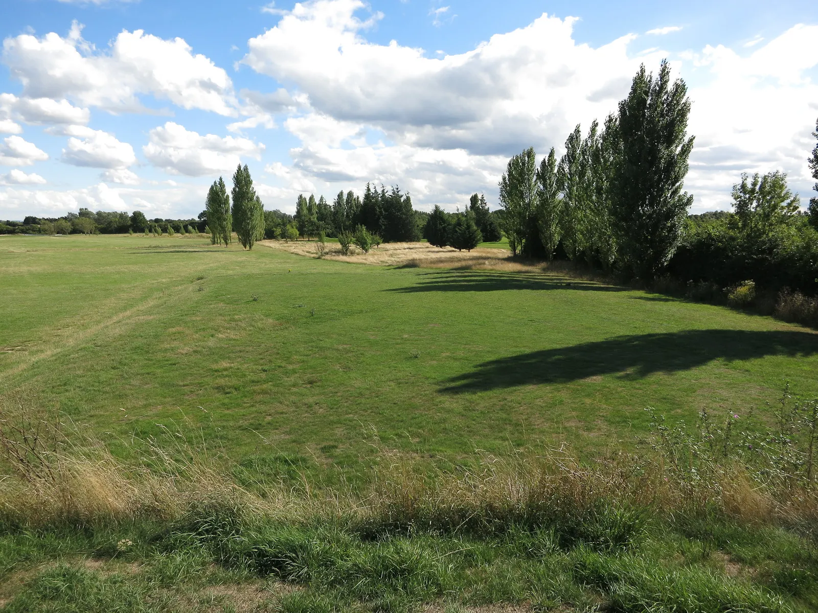 Photo showing: Cambridge Golf Course closed