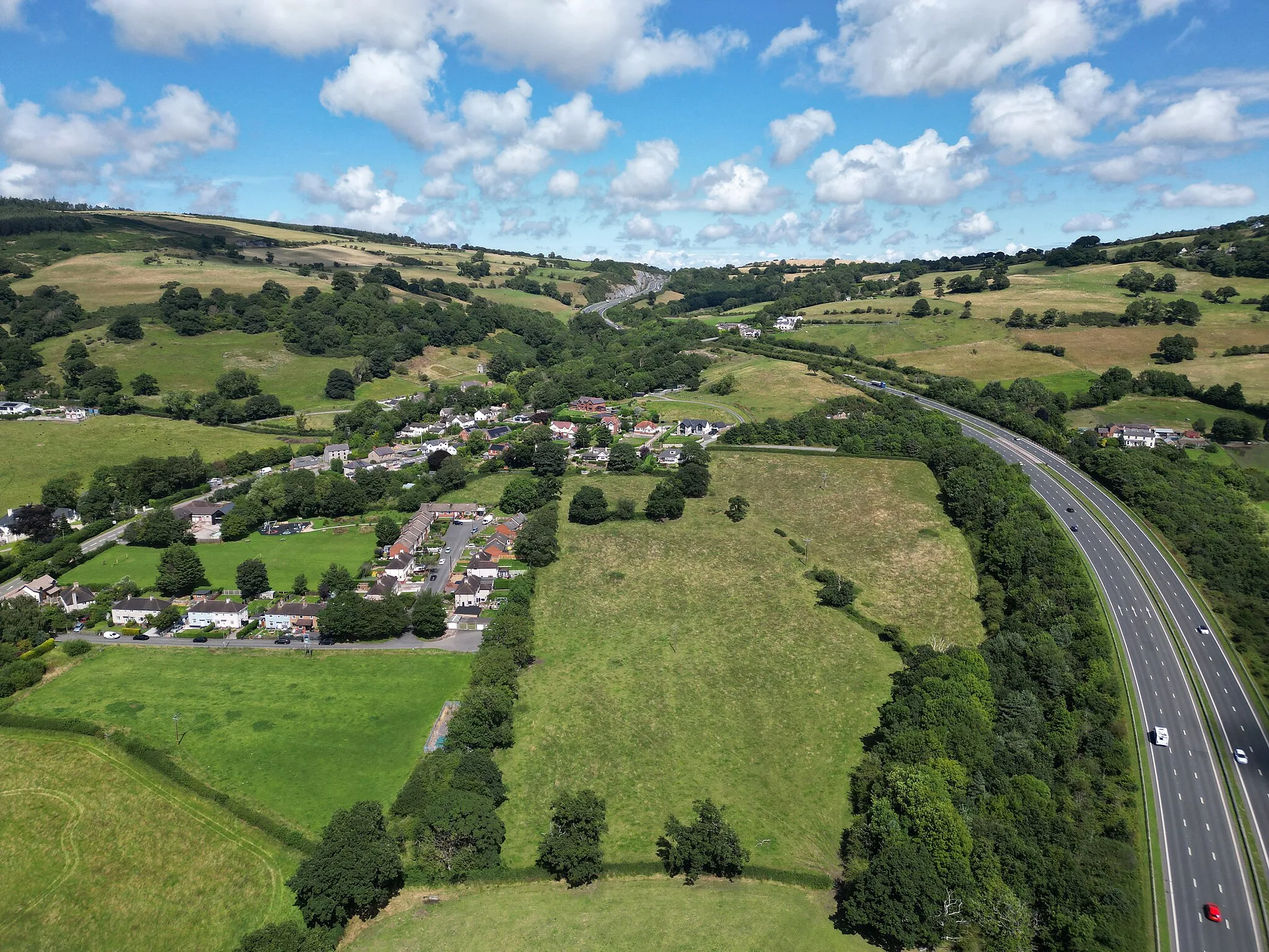 Photo showing: Vllage of Rhuallt near the A55 in Denbighshire (also in Bryniau Clwyd AONB), Wales