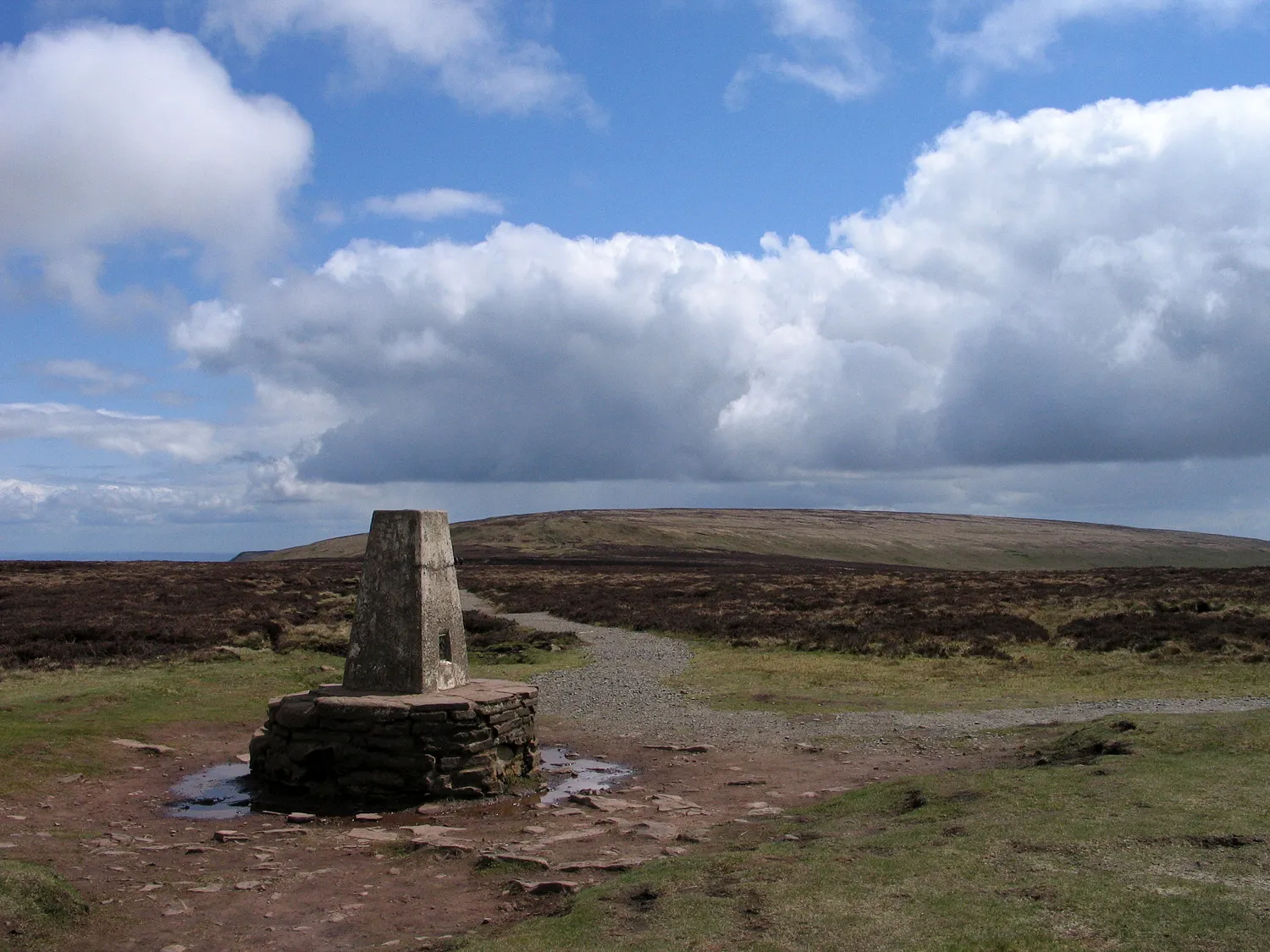 Photo showing: Trig point on Hay Bluff