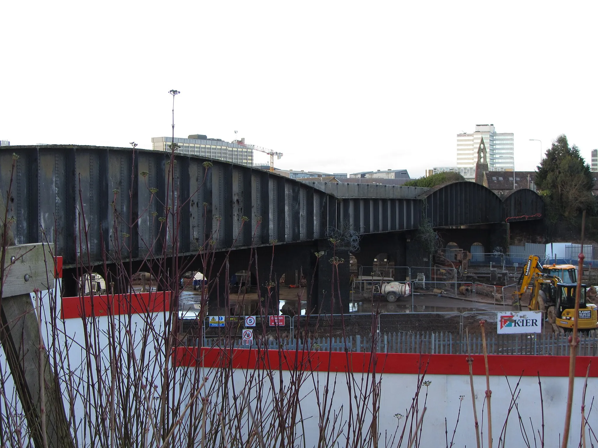 Photo showing: A last look at Windsor Road bridge?