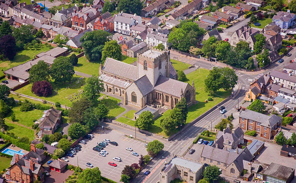 Photo showing: St Asaph Cathedral, Denbighshire / Sir Ddinbych, Cymru / Wales - from the east.
Aerial

Religious - Cathedrals