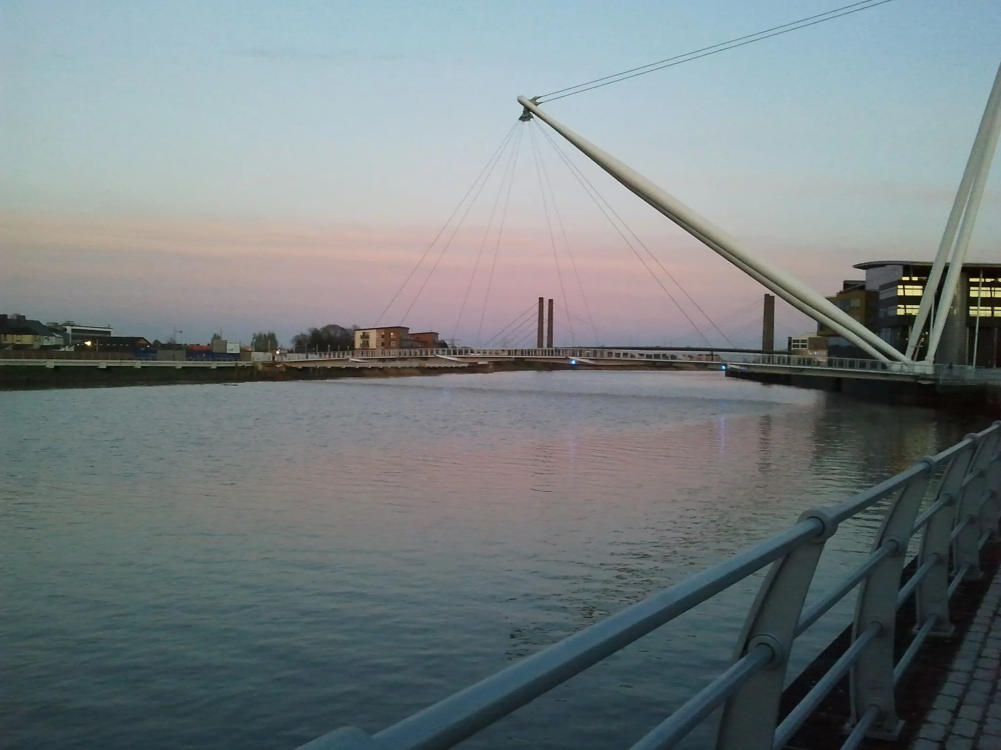 Photo showing: river usk newport