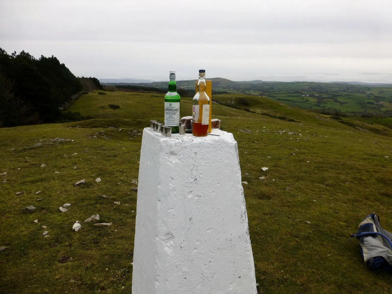 Photo showing: Cefn yr Ogof