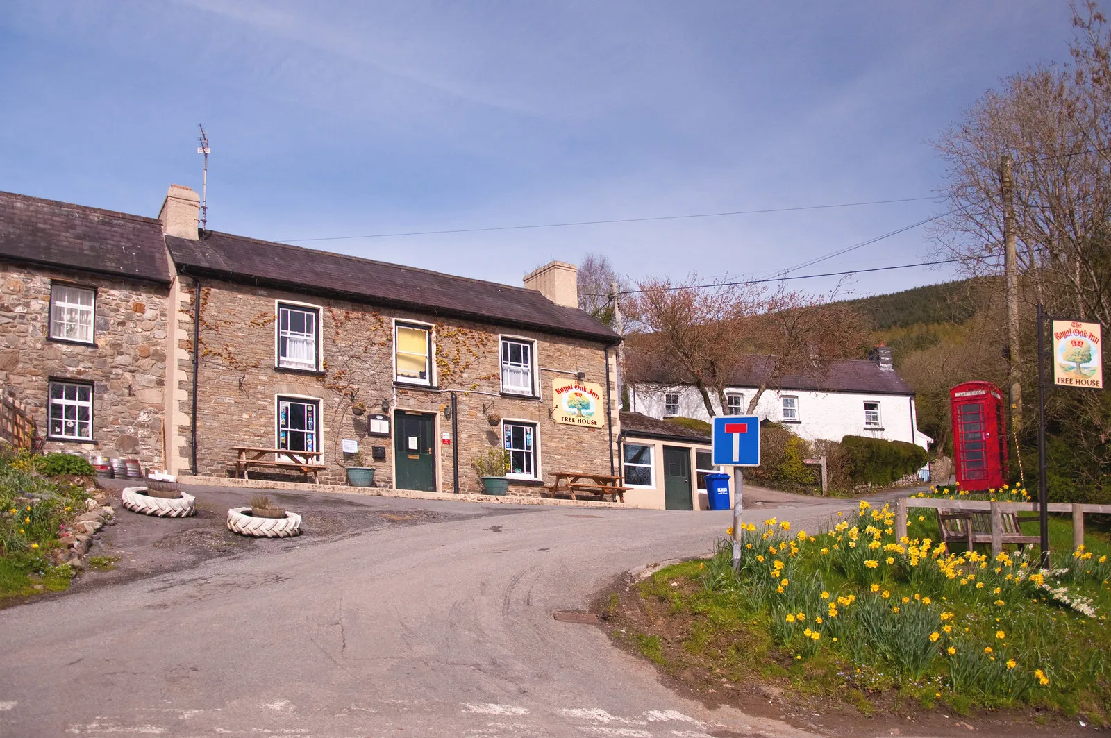 Photo showing: The Royal Oak - Rhandirmwyn