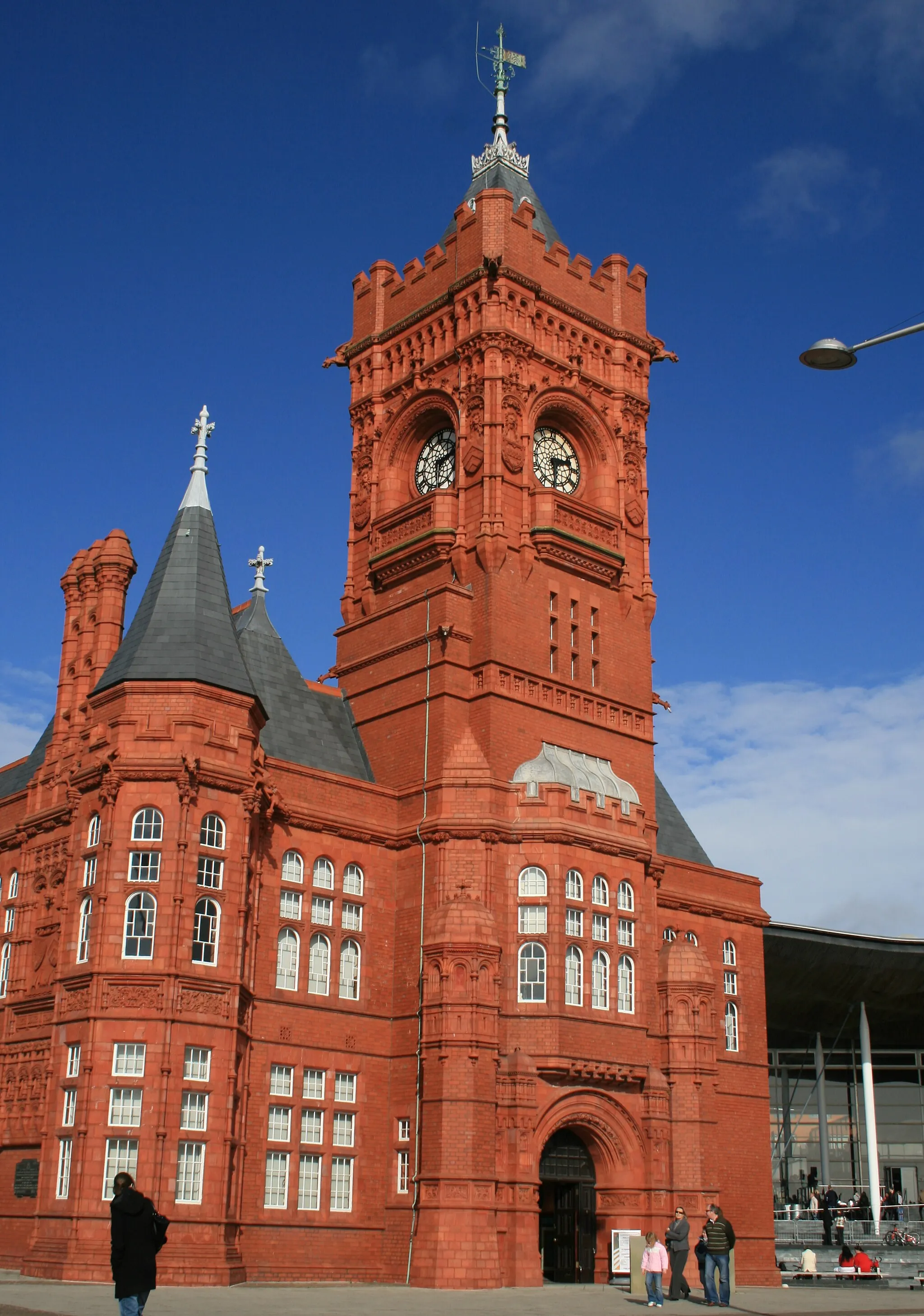 Photo showing: Pierhead Building, Cardiff, Wales.