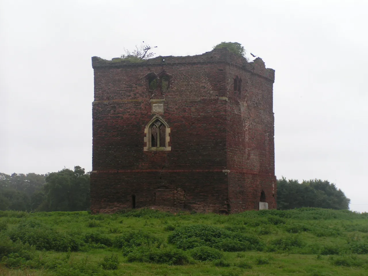 Photo showing: This is a photo of listed building number 1007875.