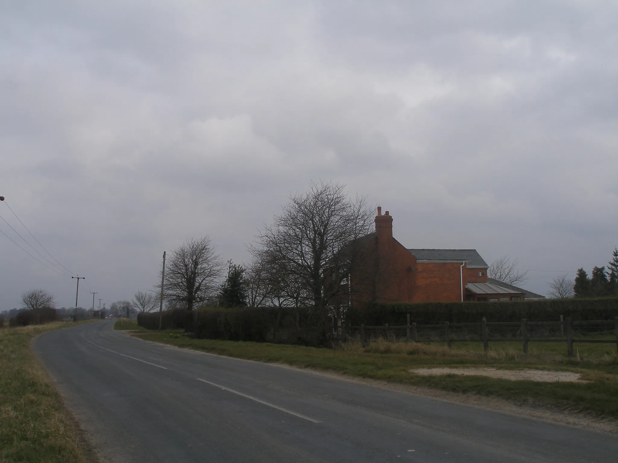 Photo showing: Ashfield House, west of Little Fenton