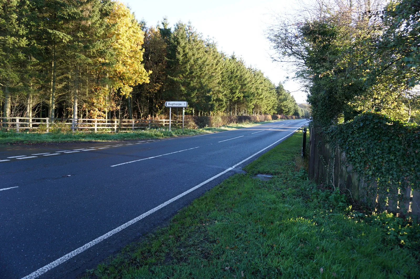 Photo showing: A166 at Kitty Hill