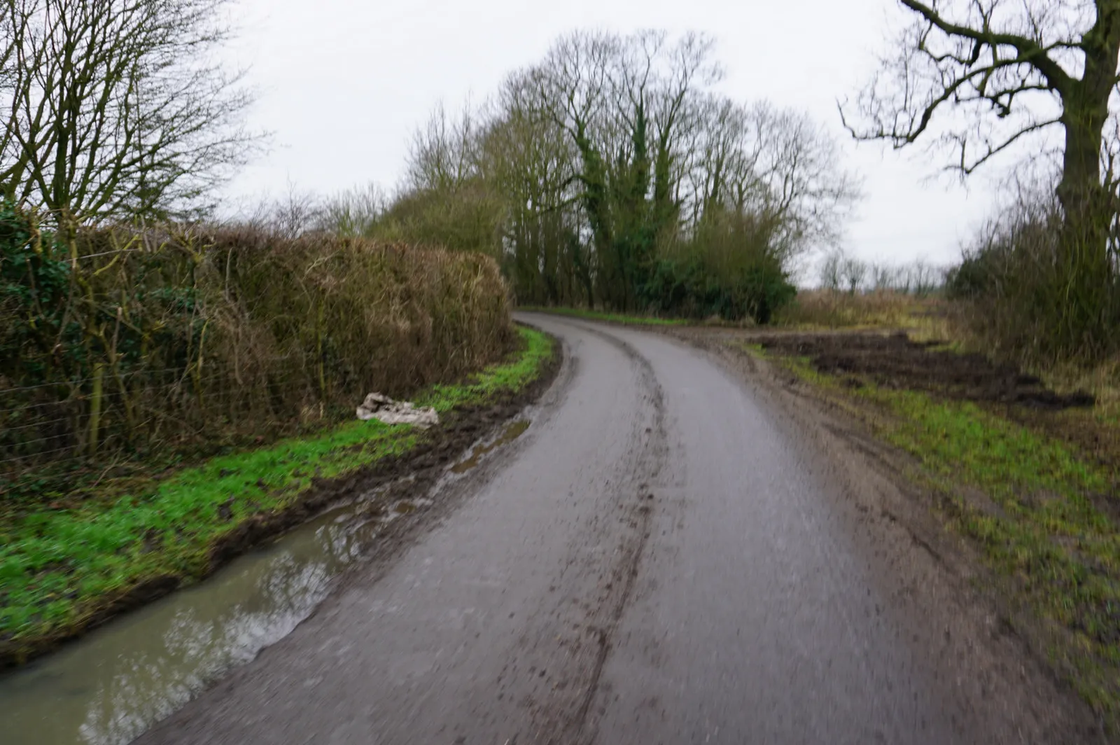 Photo showing: Minor road at Kingerby