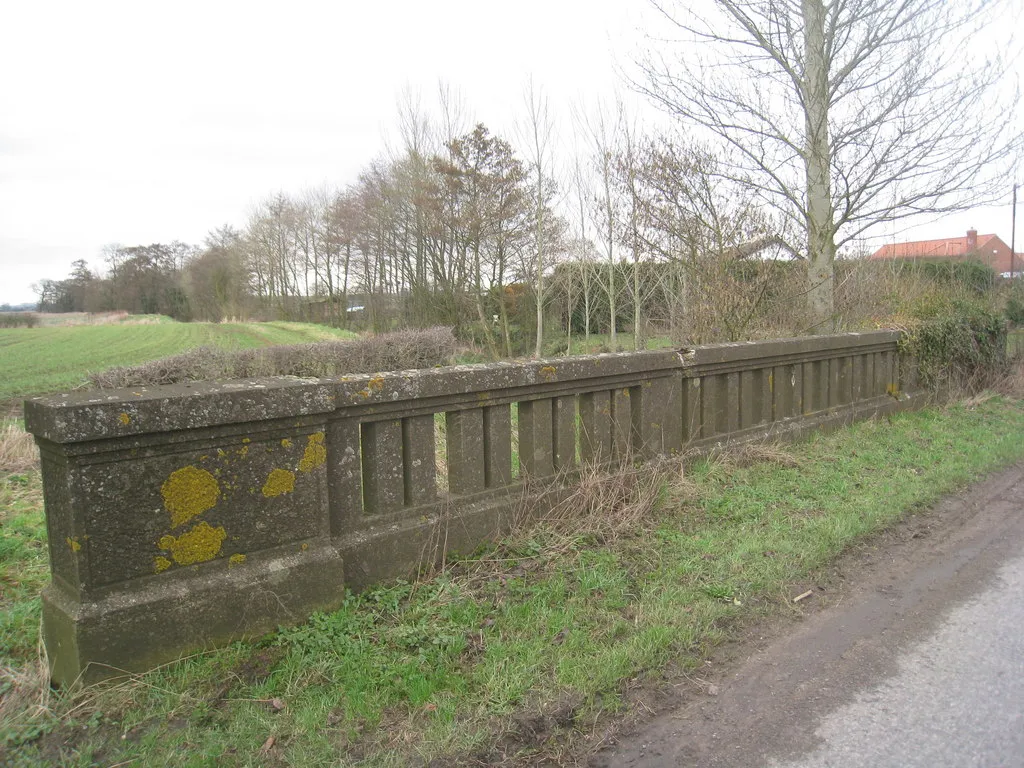 Photo showing: Bridge at West Torrington
