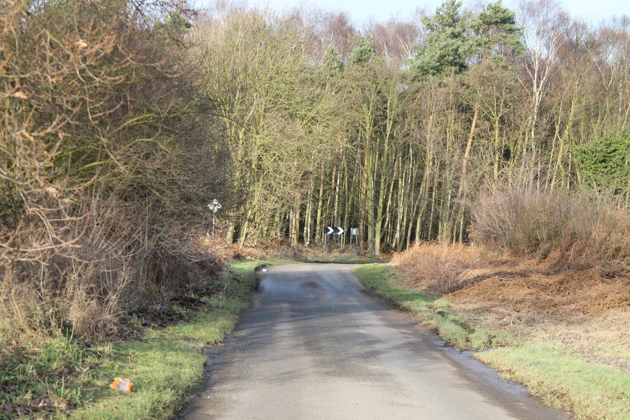 Photo showing: Bend on Station Road