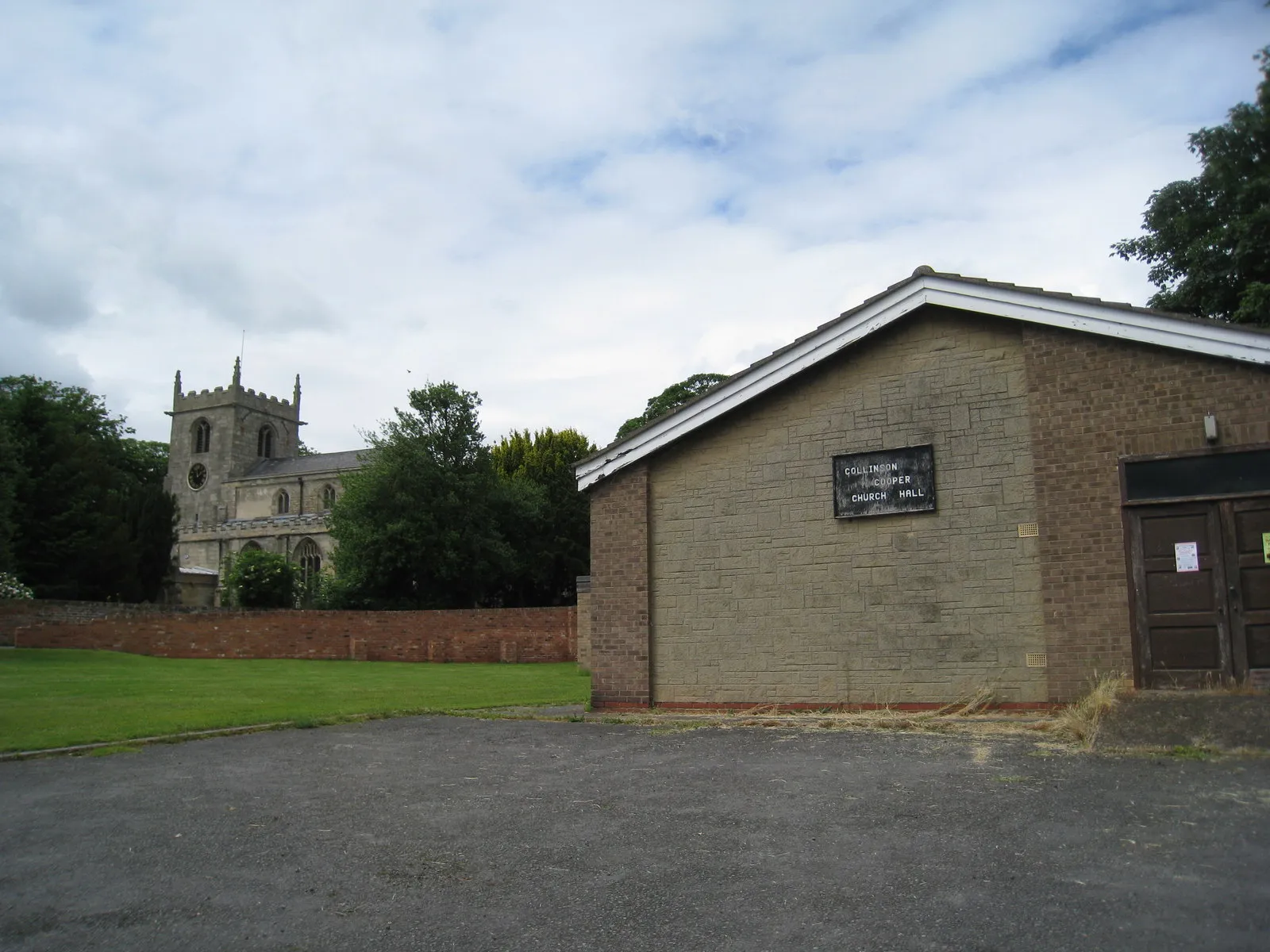 Photo showing: All Saints' church, Belton and Church Hall