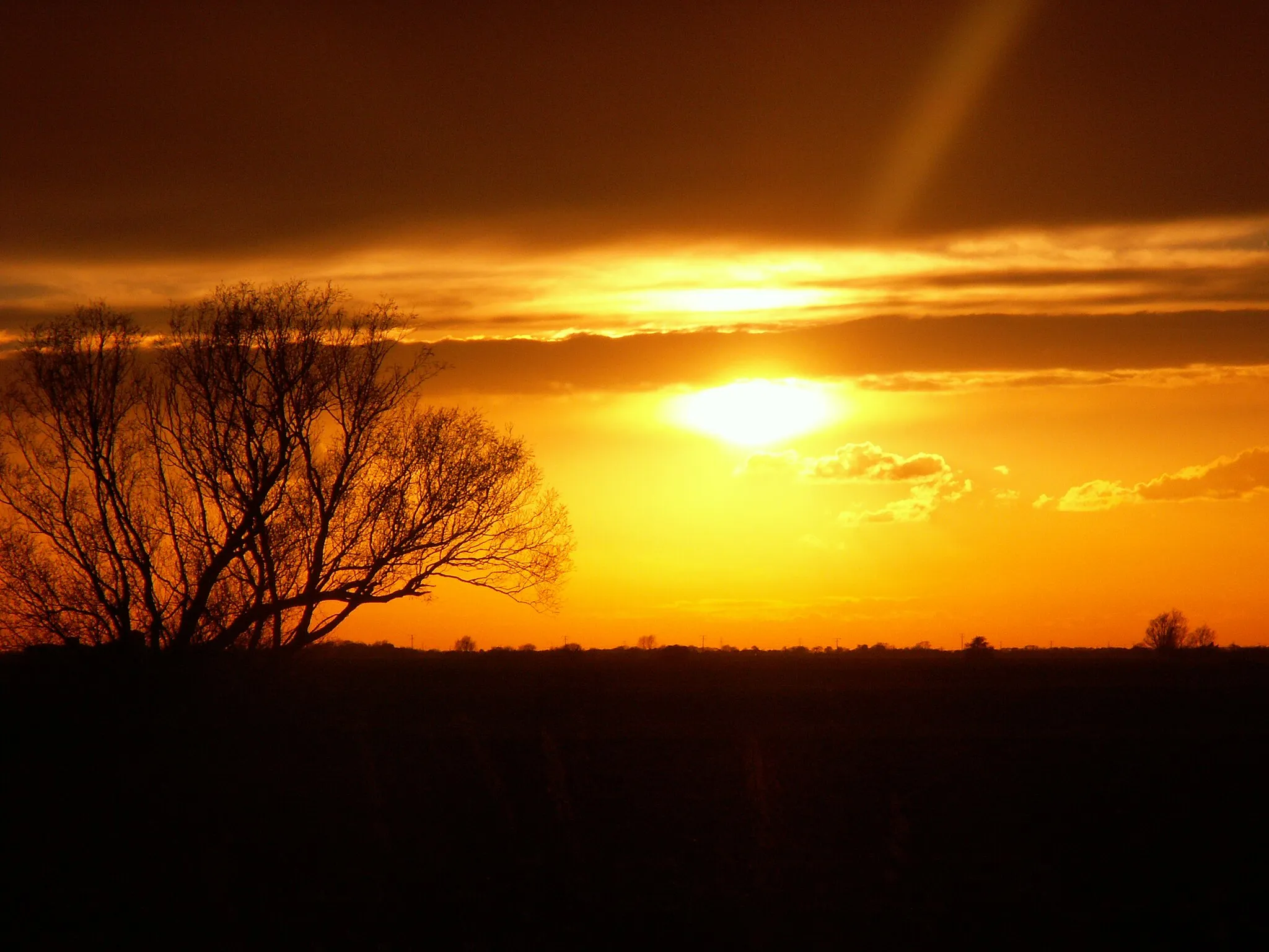 Photo showing: A sunset at Eastoft, Lincolnshire, England